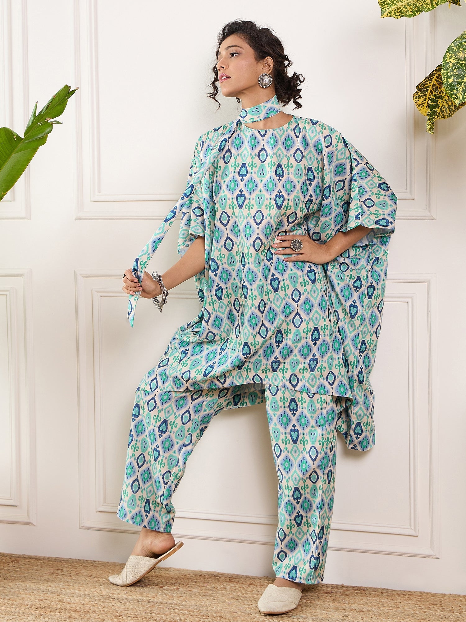 Women's Turquoise White Ikkat Print Tie Neck Kaftan Boho Set - InWeave