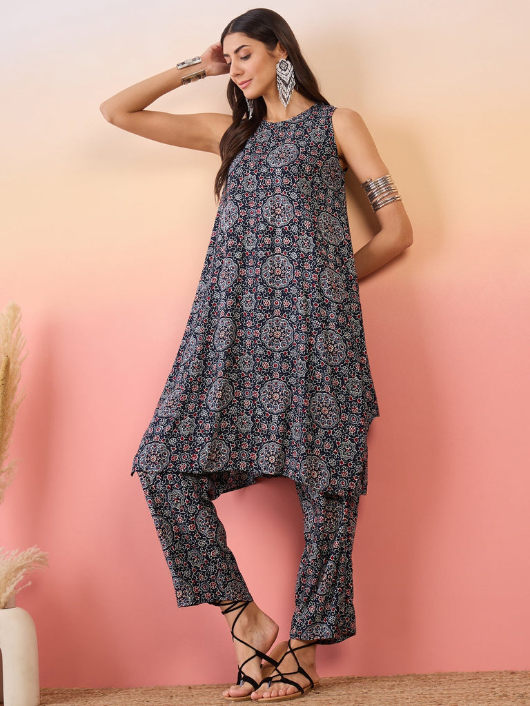 Women's Navy Maroon Ajrakh Foil Round Neck Kurta Pant Set