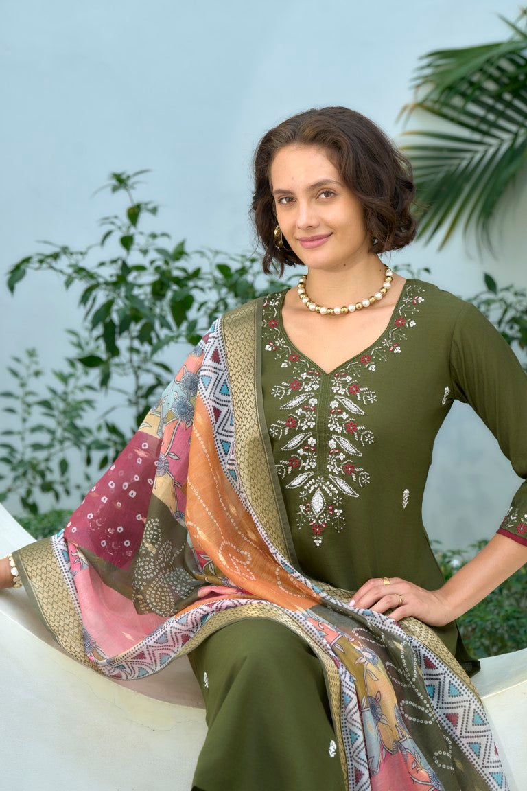 Women's Green Vatican Embroidery  Kurta Set