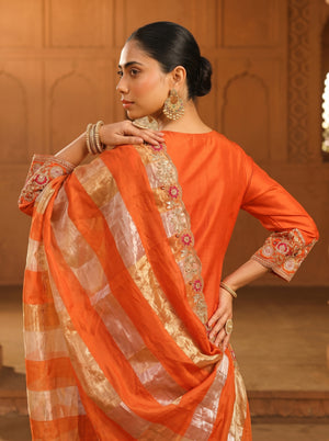 Color_Orange