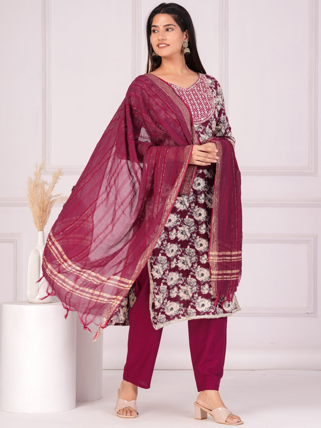 Women's Floral Printed Regular Straight Kurta & Palazzos With Dupatta - Taantav