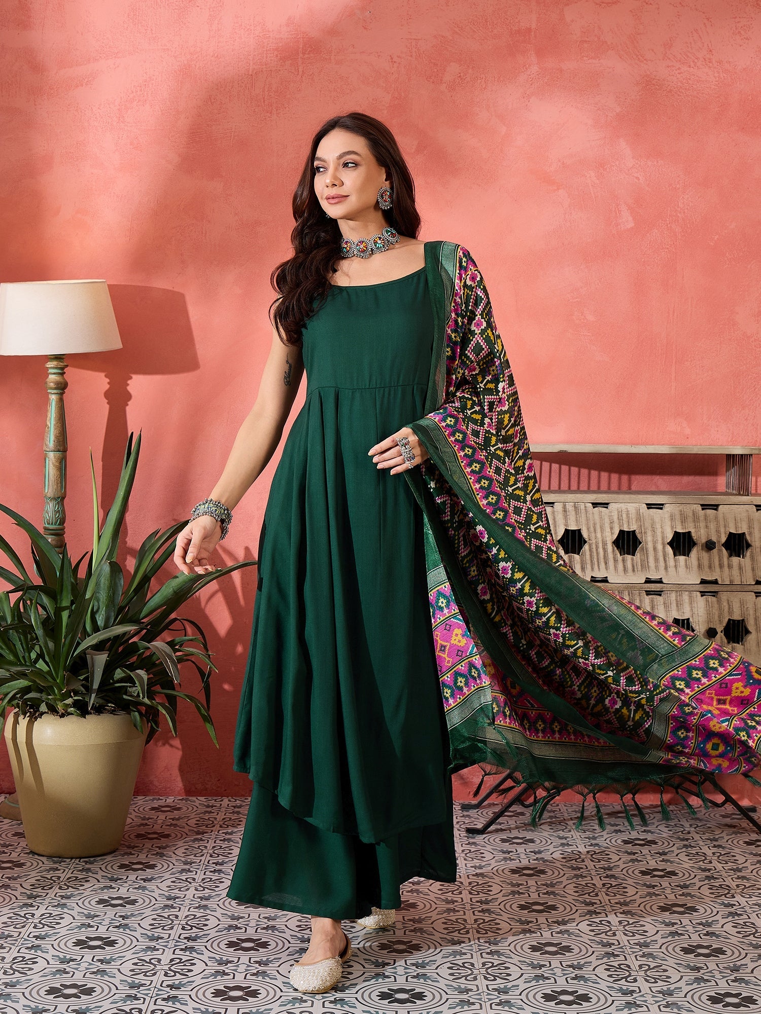 Women's Green Strappy Kurta Set Green Patola Dupatta - InWeave