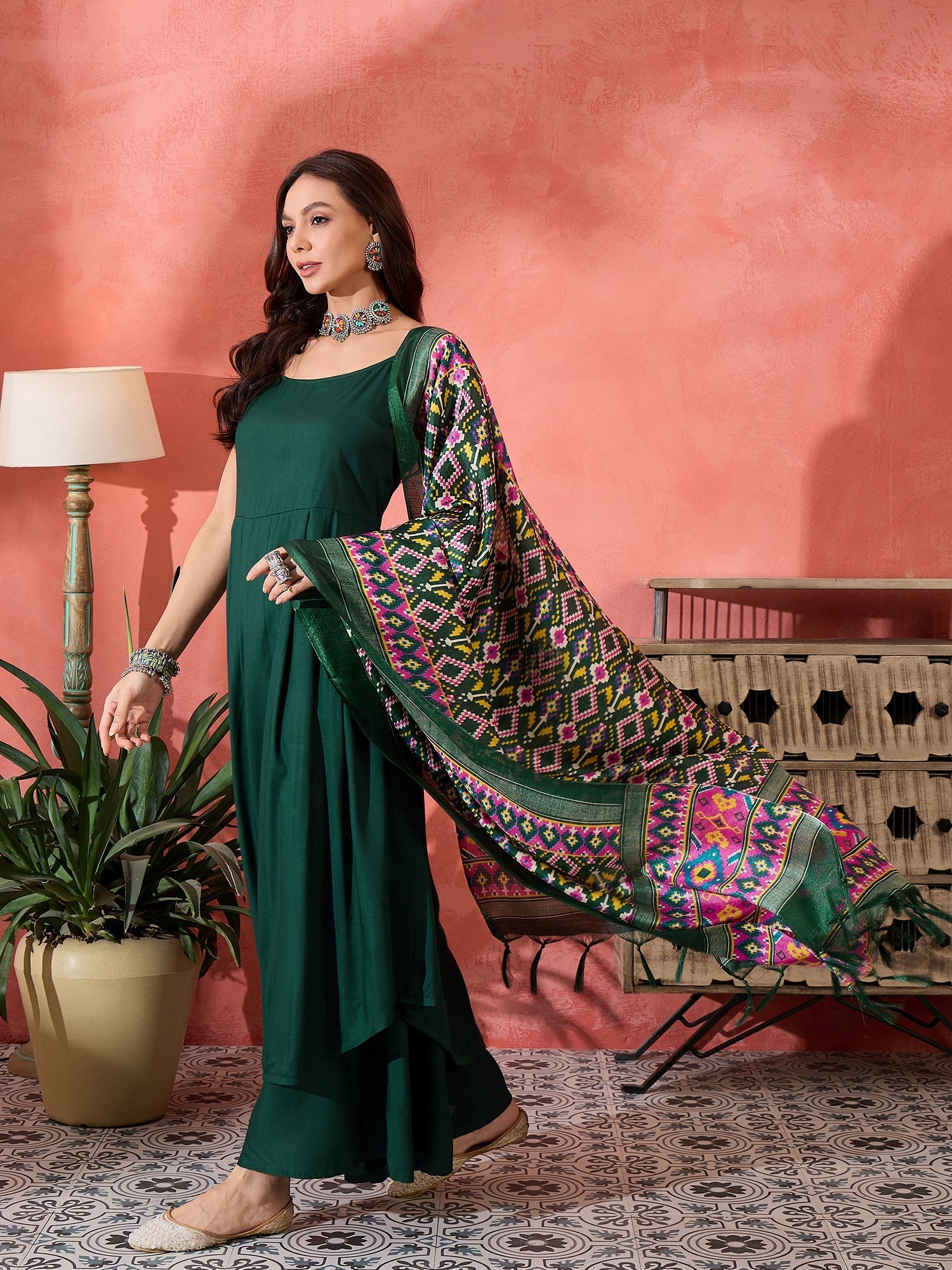 Women's Green Strappy Kurta Set Green Patola Dupatta - InWeave