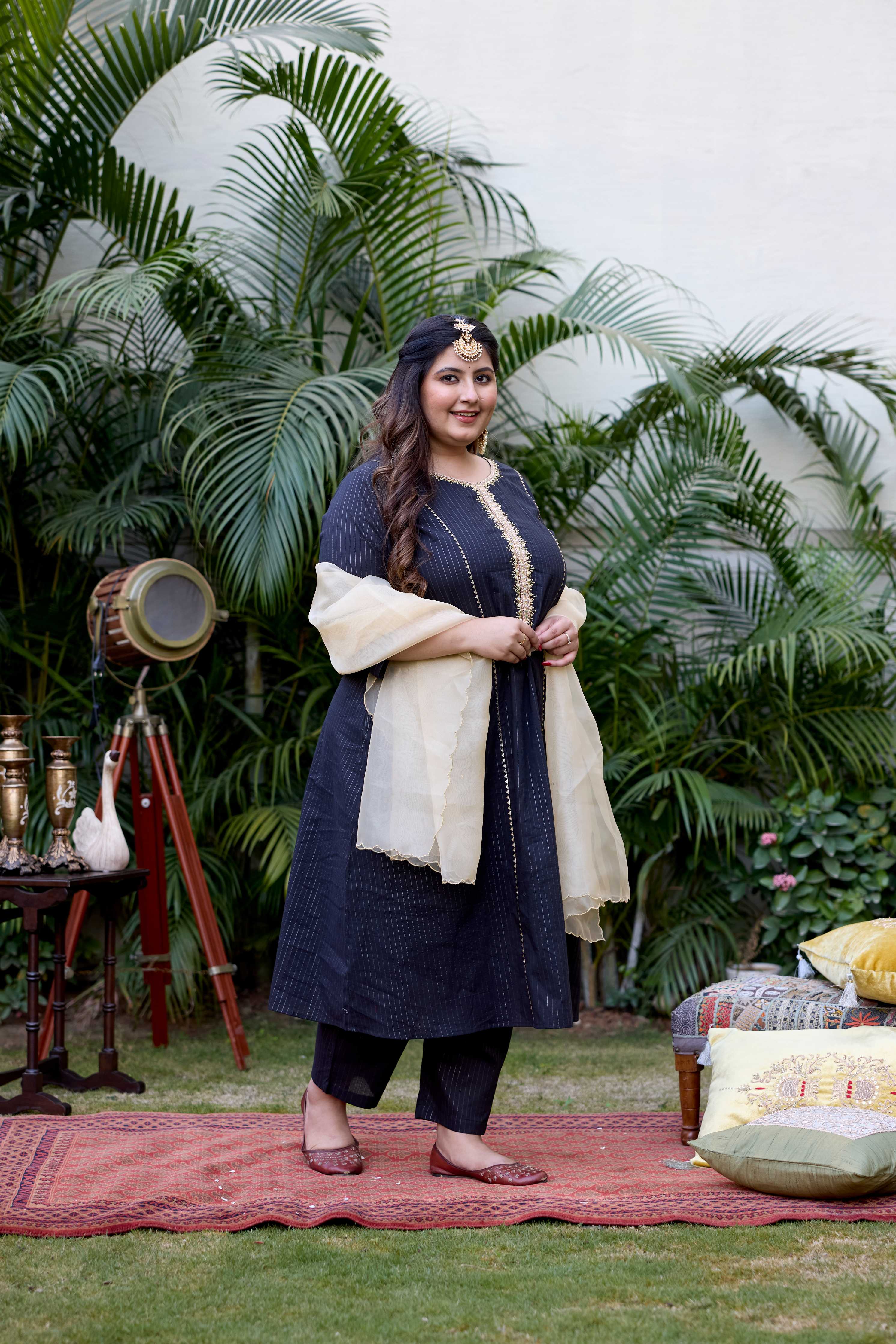 Women's Black Golden Cotton Lurex Kurta Set - (Set Of 3) - Nangalia Ruchira