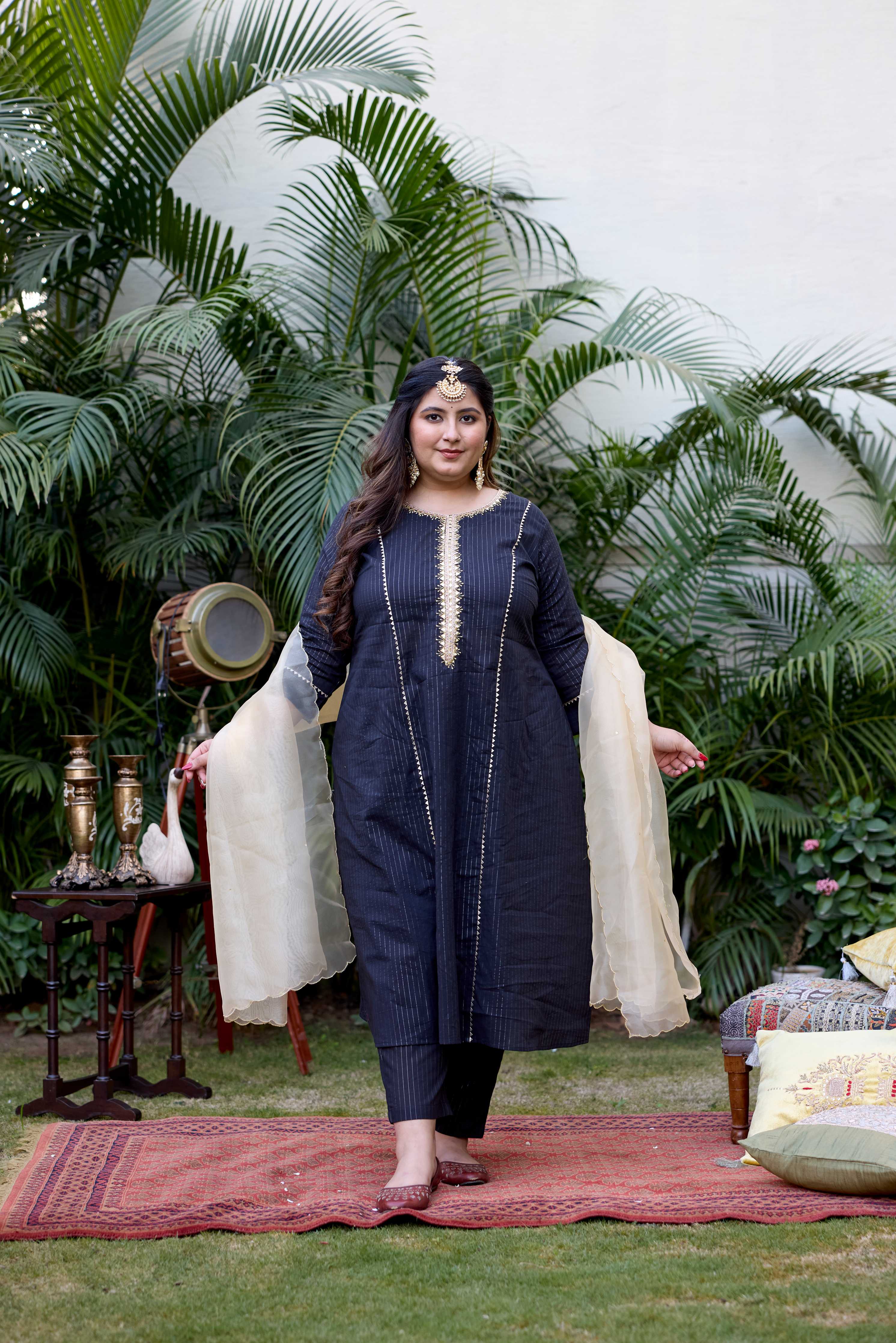 Women's Black Golden Cotton Lurex Kurta Set - (Set Of 3) - Nangalia Ruchira