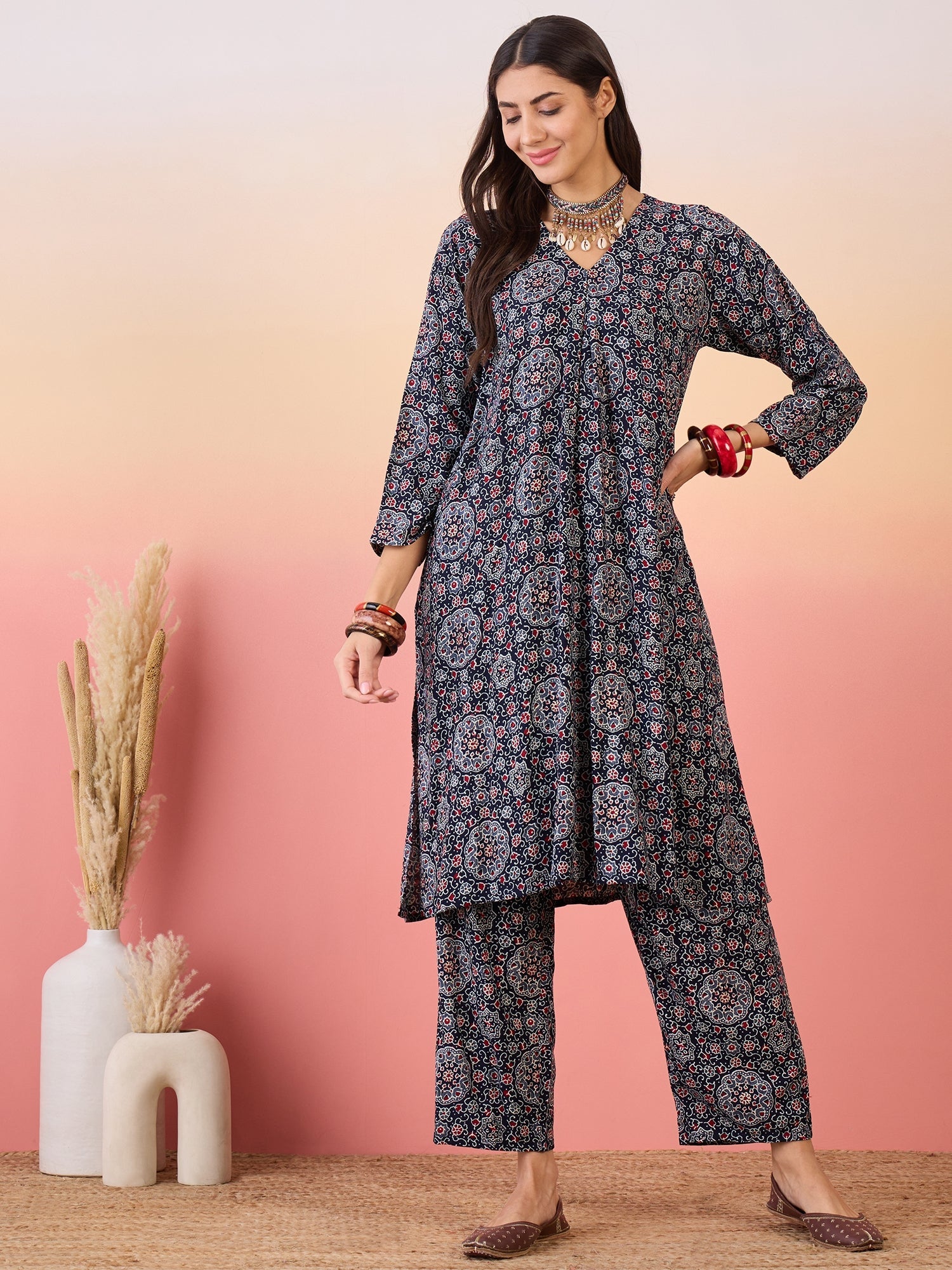 Women's Navy Maroon Ajrakh Foil V Neck Kurta Pant Set - InWeave