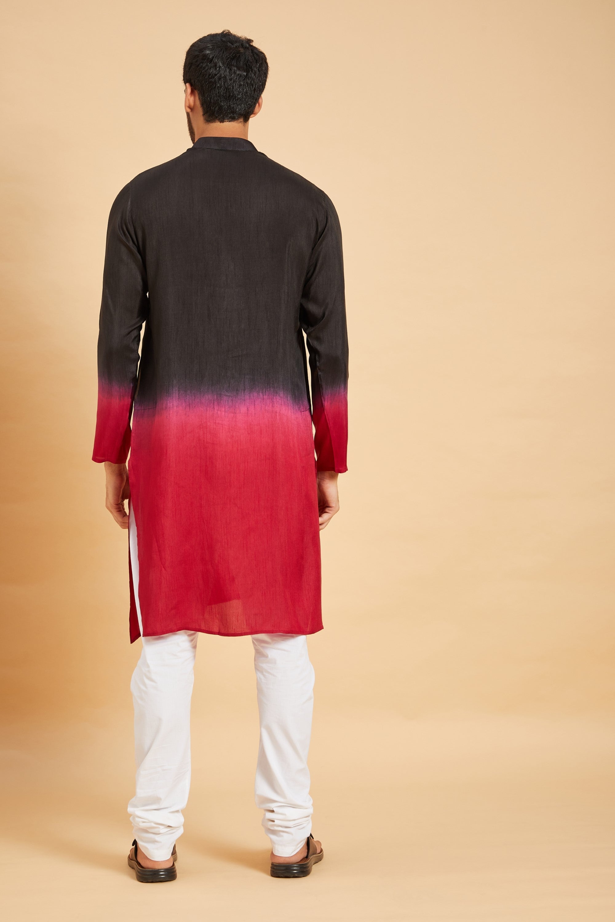 Men's Red Color Pattern Ombre Kurta Without Slit Silk
