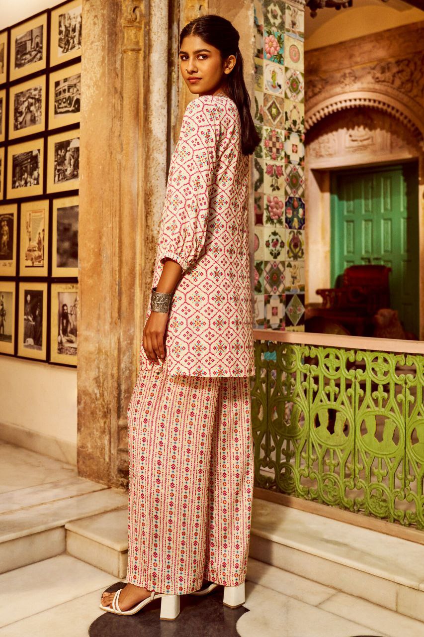 Women's Floral Printed Knee Length V Neck Co-ords Set