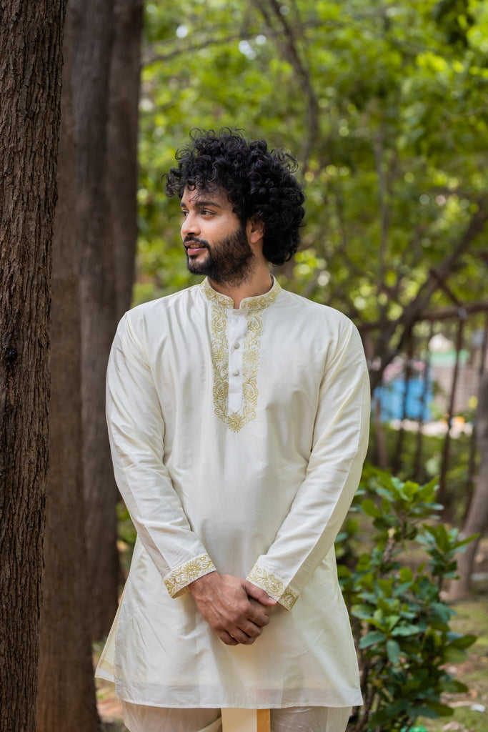 Men's Machine Embroidered Pattu Set