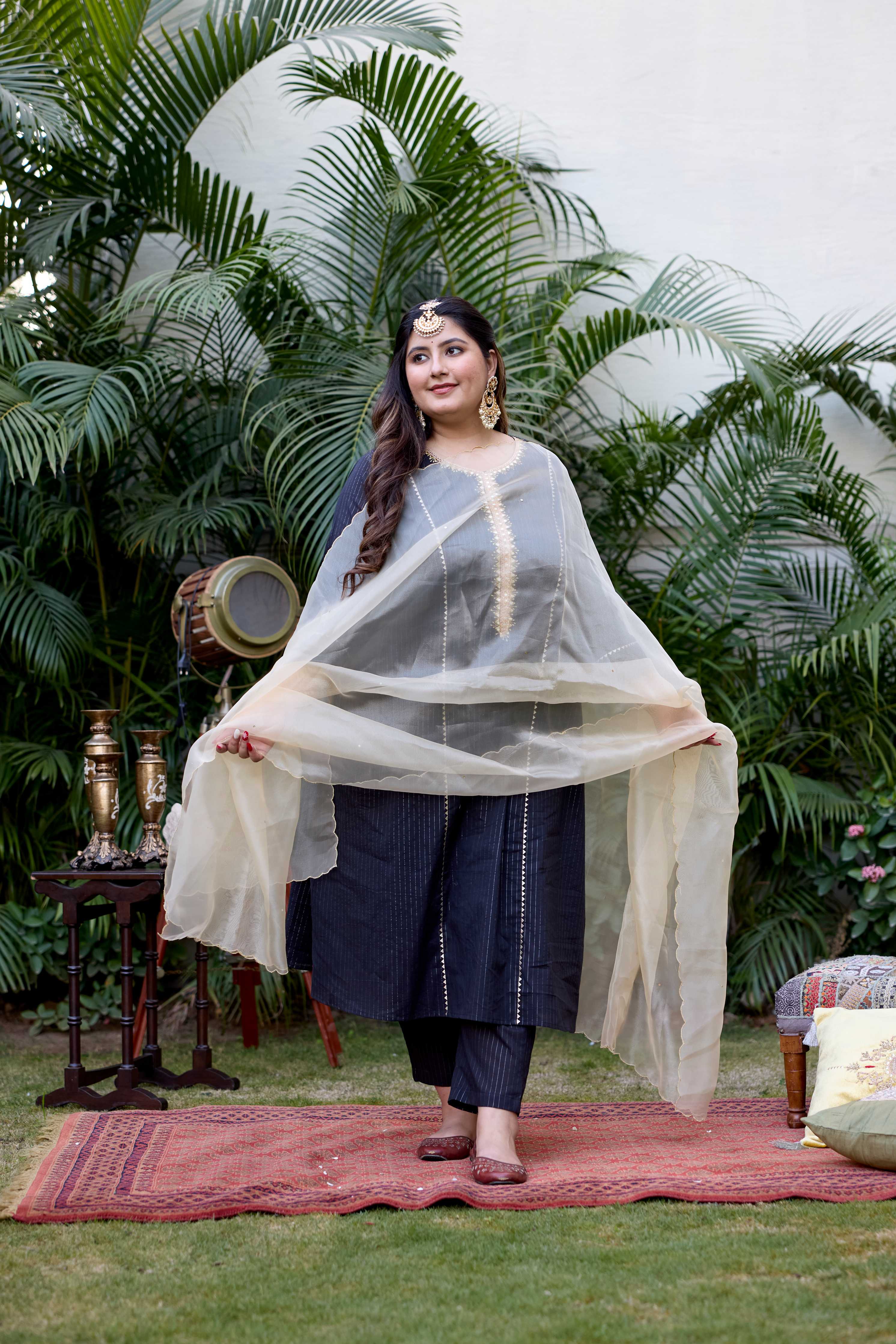 Women's Black Golden Cotton Lurex Kurta Set - (Set Of 3) - Nangalia Ruchira