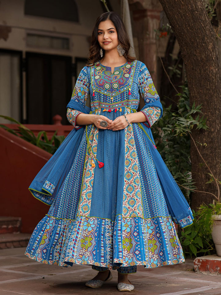 Women's Blue Cotton Cambric Printed Kurta Set