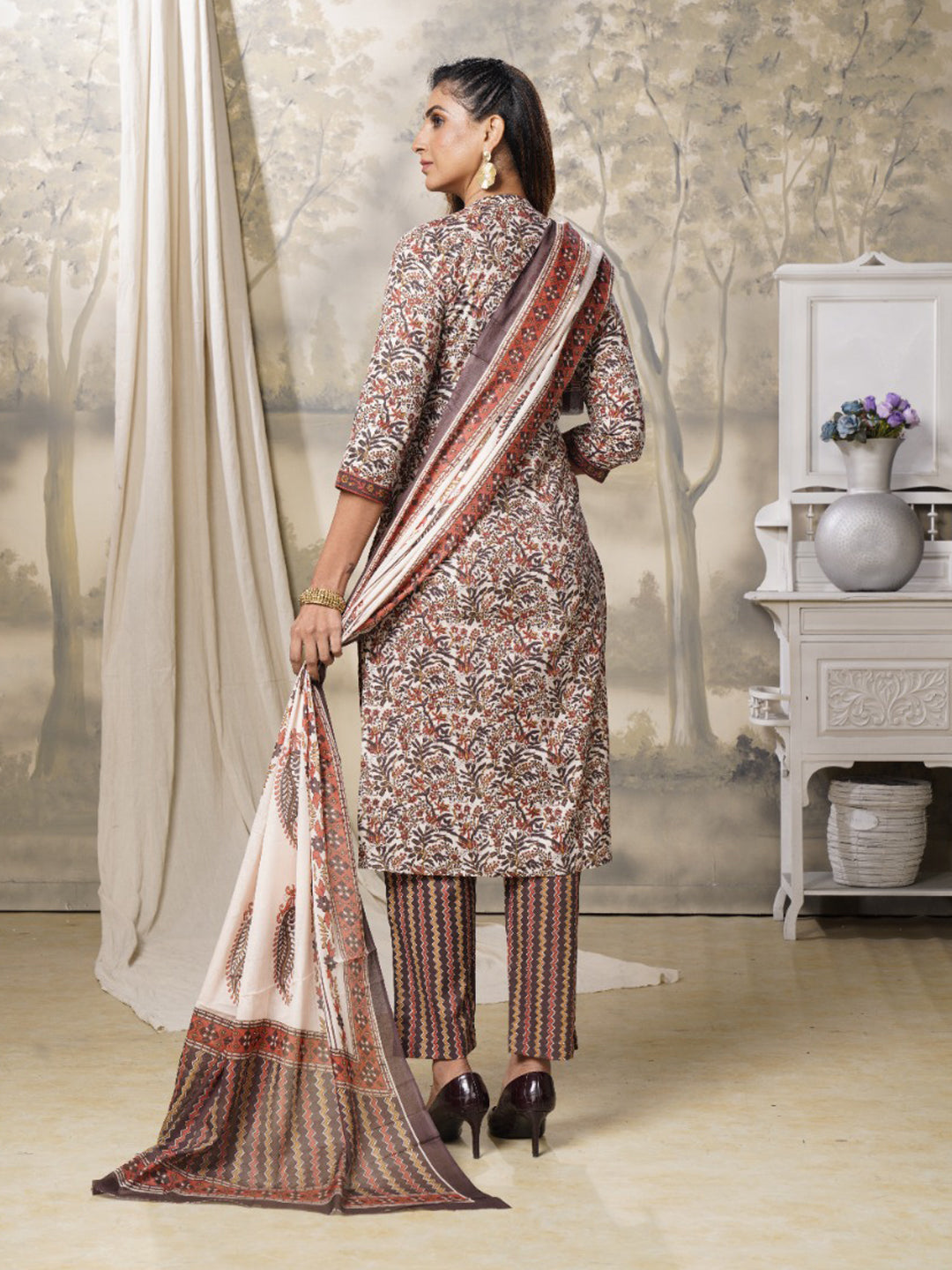 Color_Brown