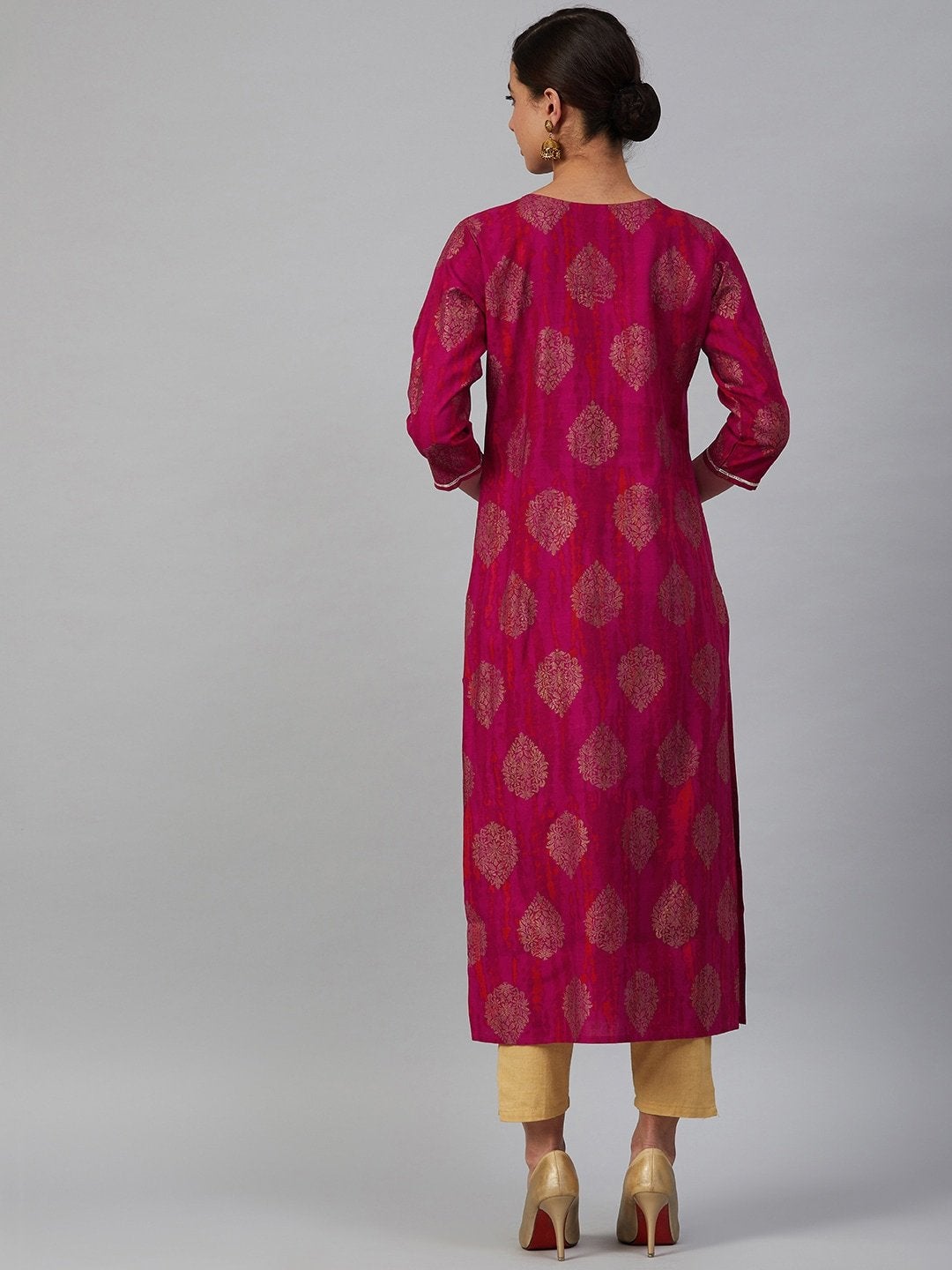 Women's Pink & Golden Printed Straight Dyed Kurta