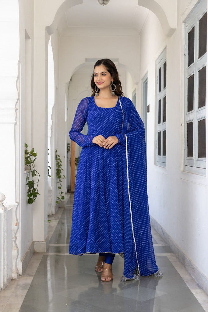 Women's Floral Printed Knee Length Elbow Length Sleeves Round Neck Kurti  With Net Dupatta