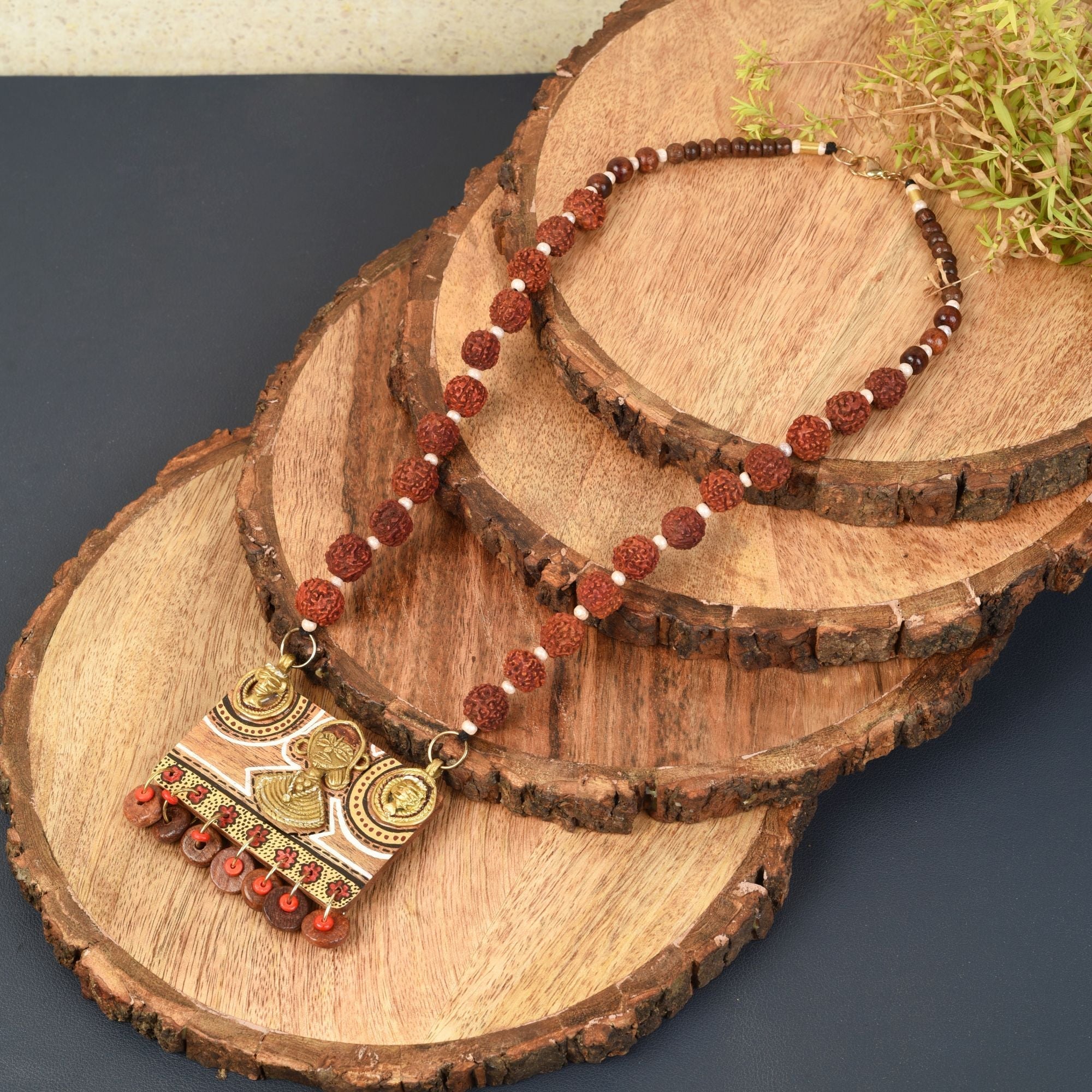 color_Brown