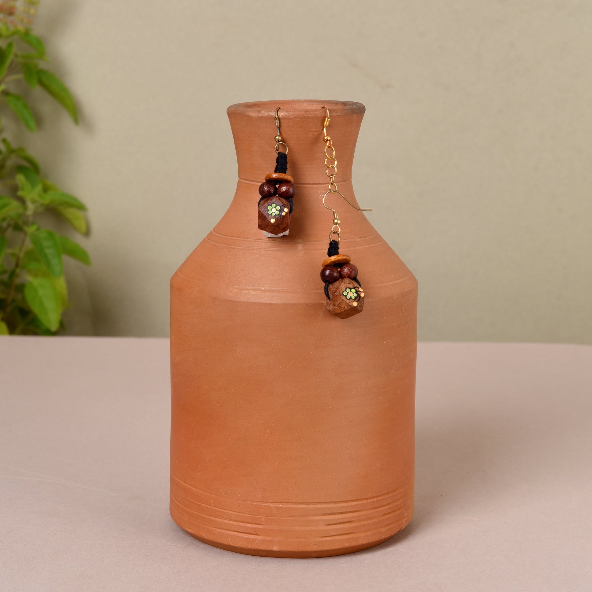 color_Brown