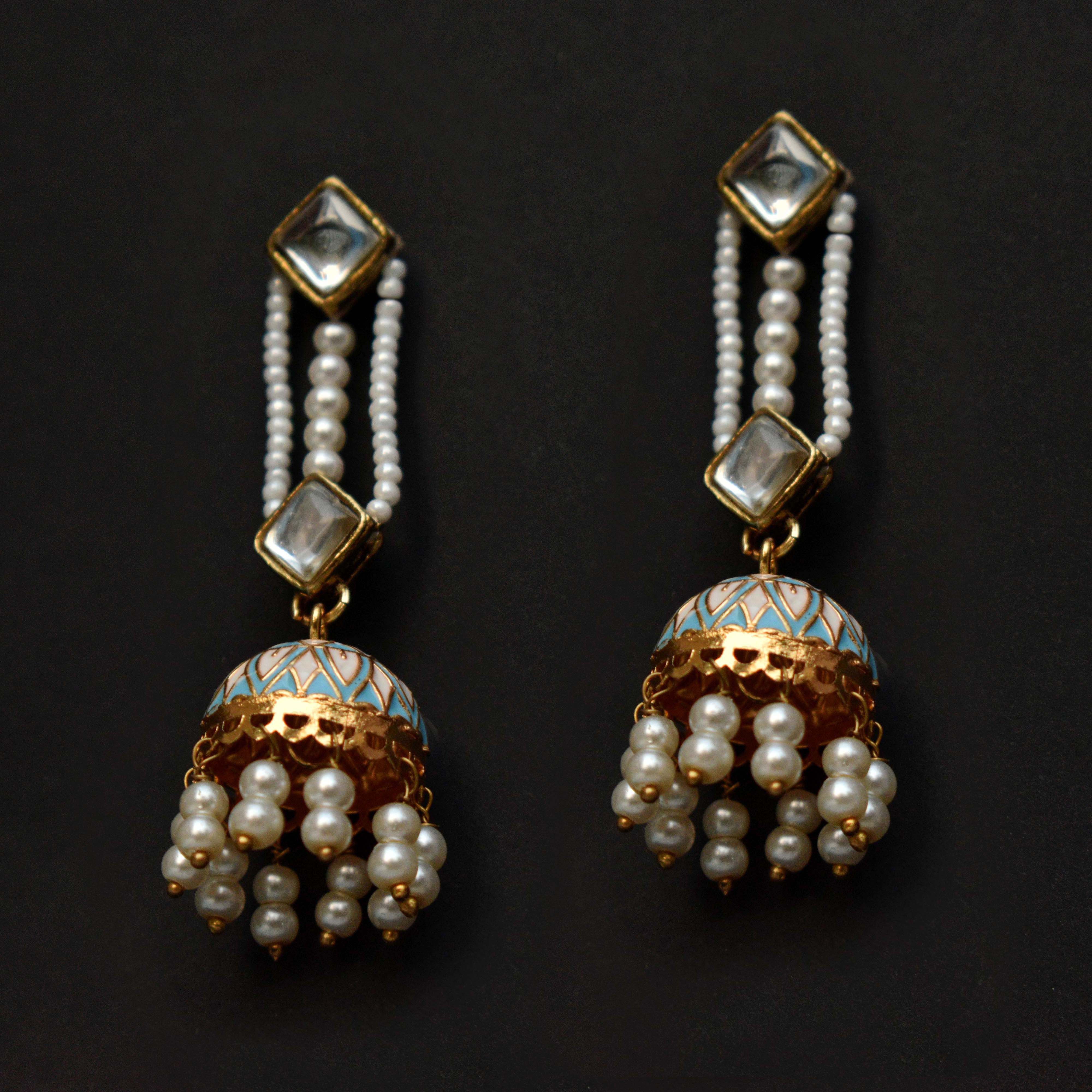 Women's Kundan & Blue Jhumki Earrings
