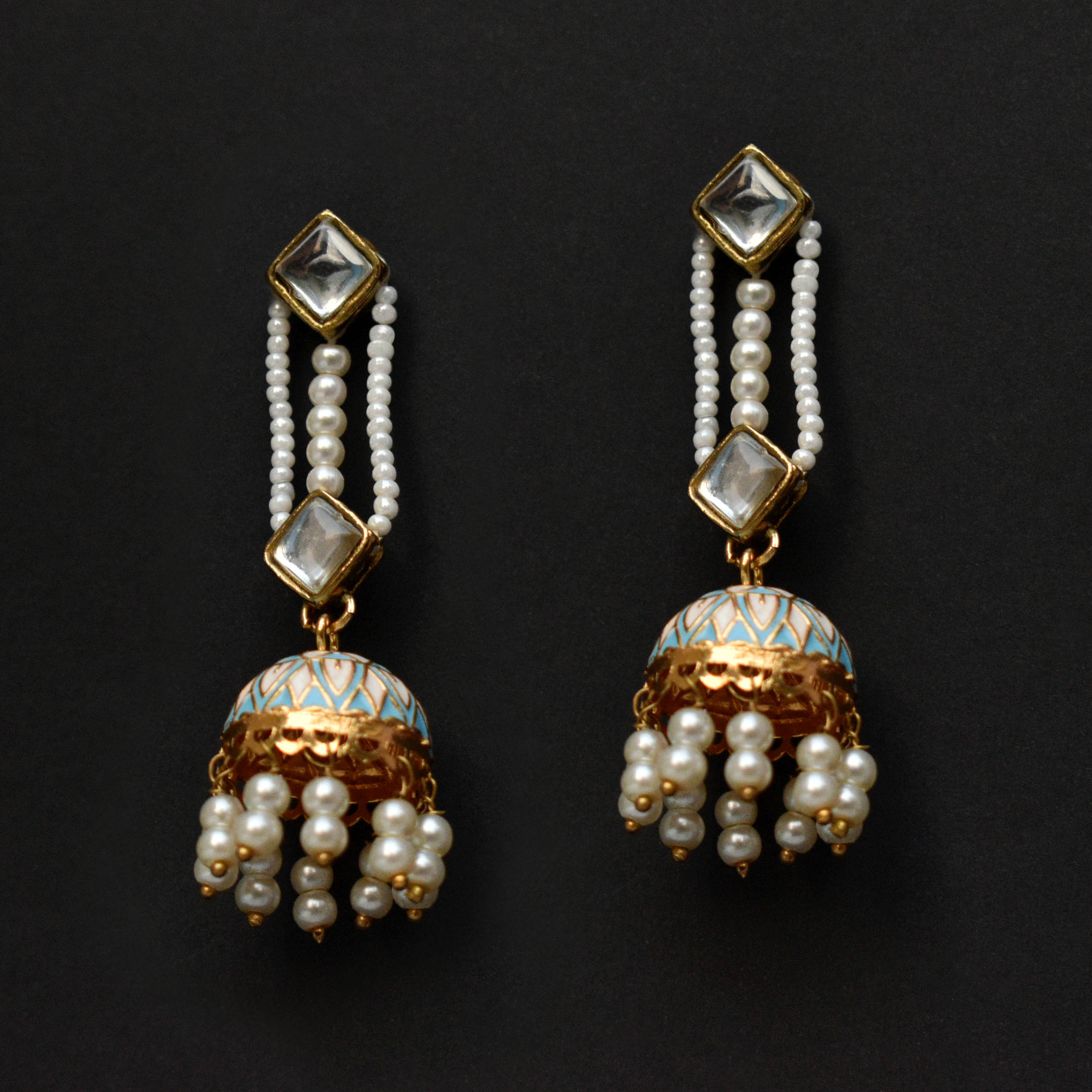 Women's Kundan & Blue Jhumki Earrings