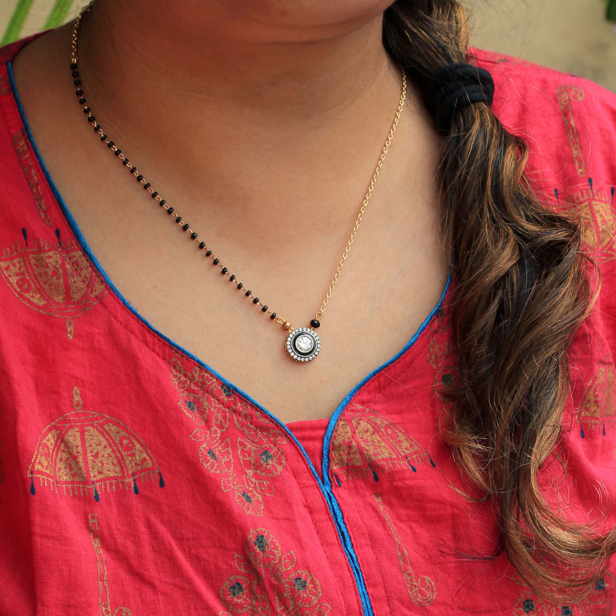 Women's Black and gold zircon mangalsutra