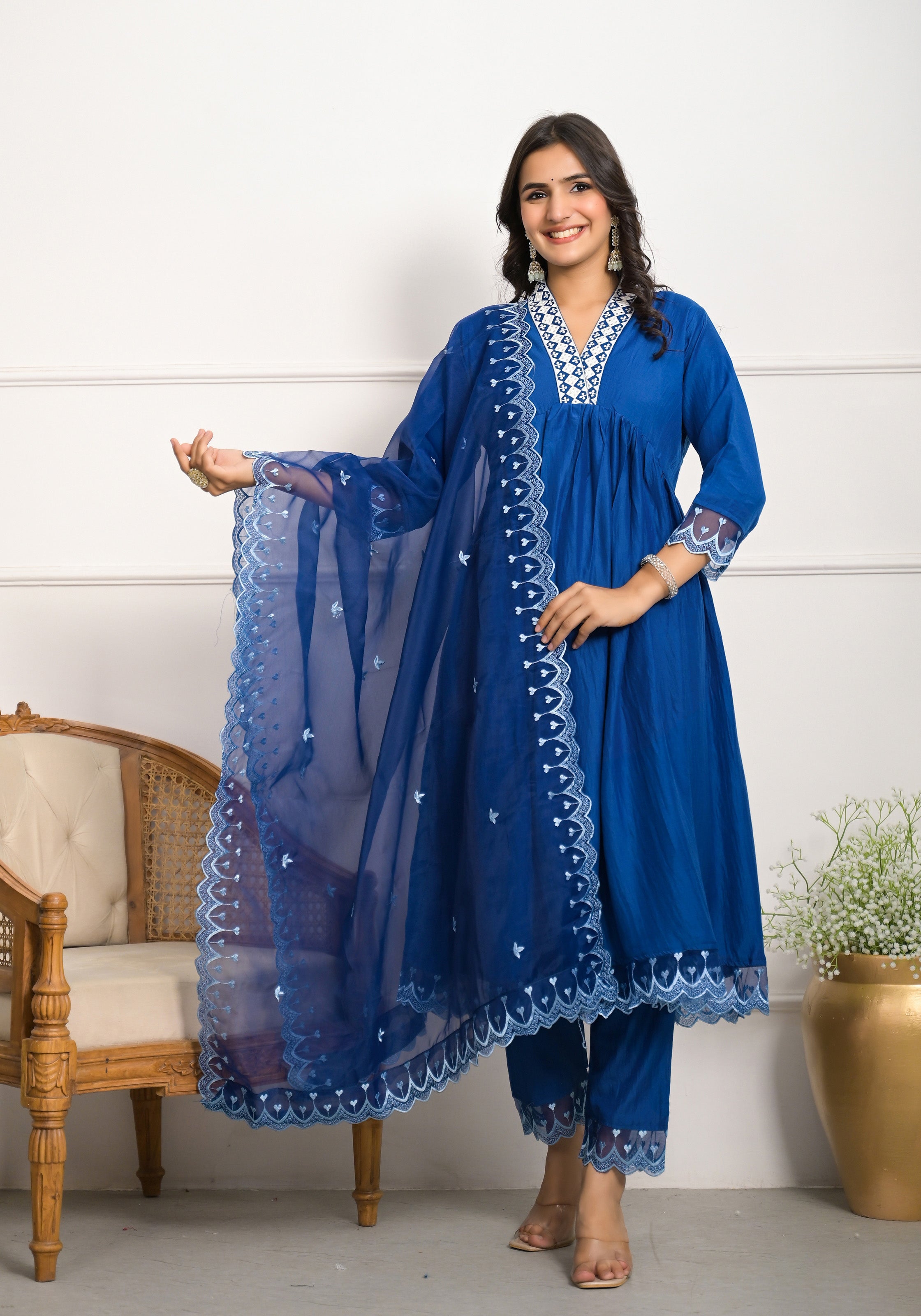 Women's Blue Silk    Resham Embroidery Kurta Set - Ksm Prints