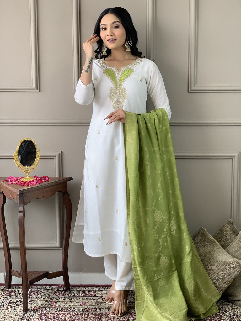 Women's White Viscose Resham Embroidery Kurta Set