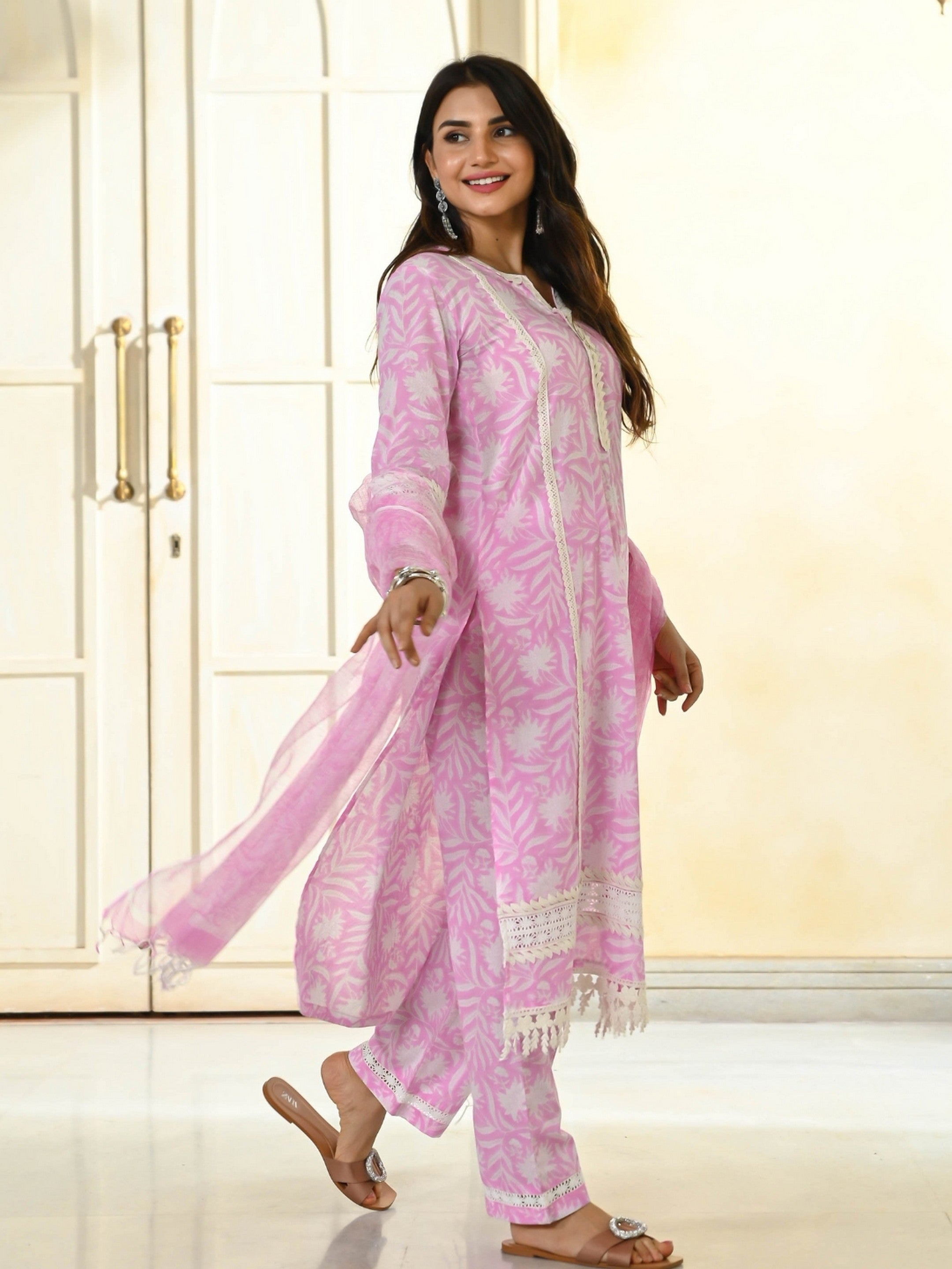 Women's Pink Cotton Resham Embroidery Kurta Set - Ksm Prints