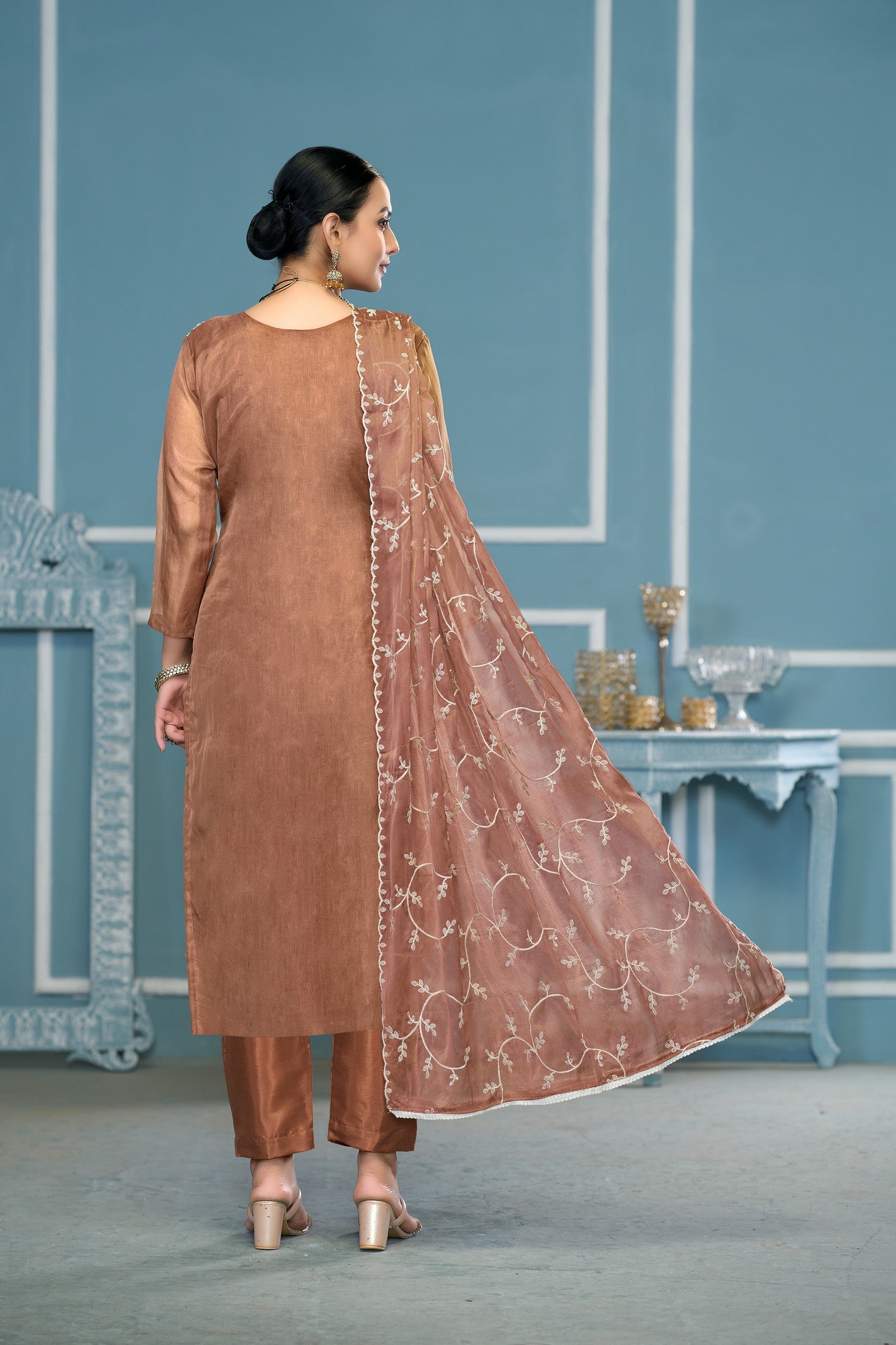 Color_Brown