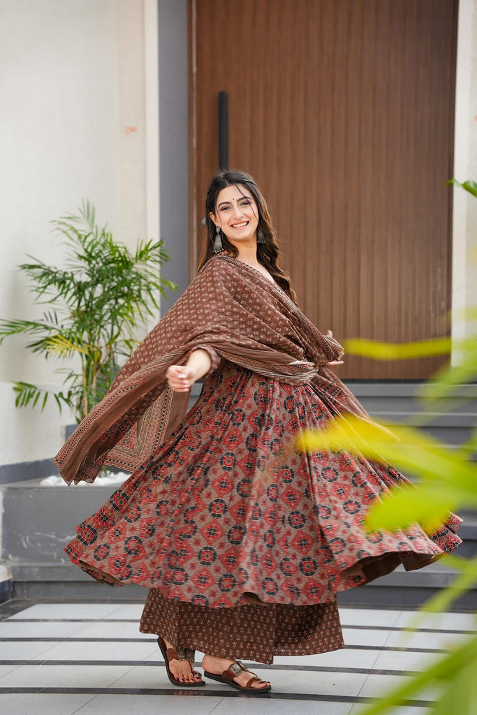 Color_Brown