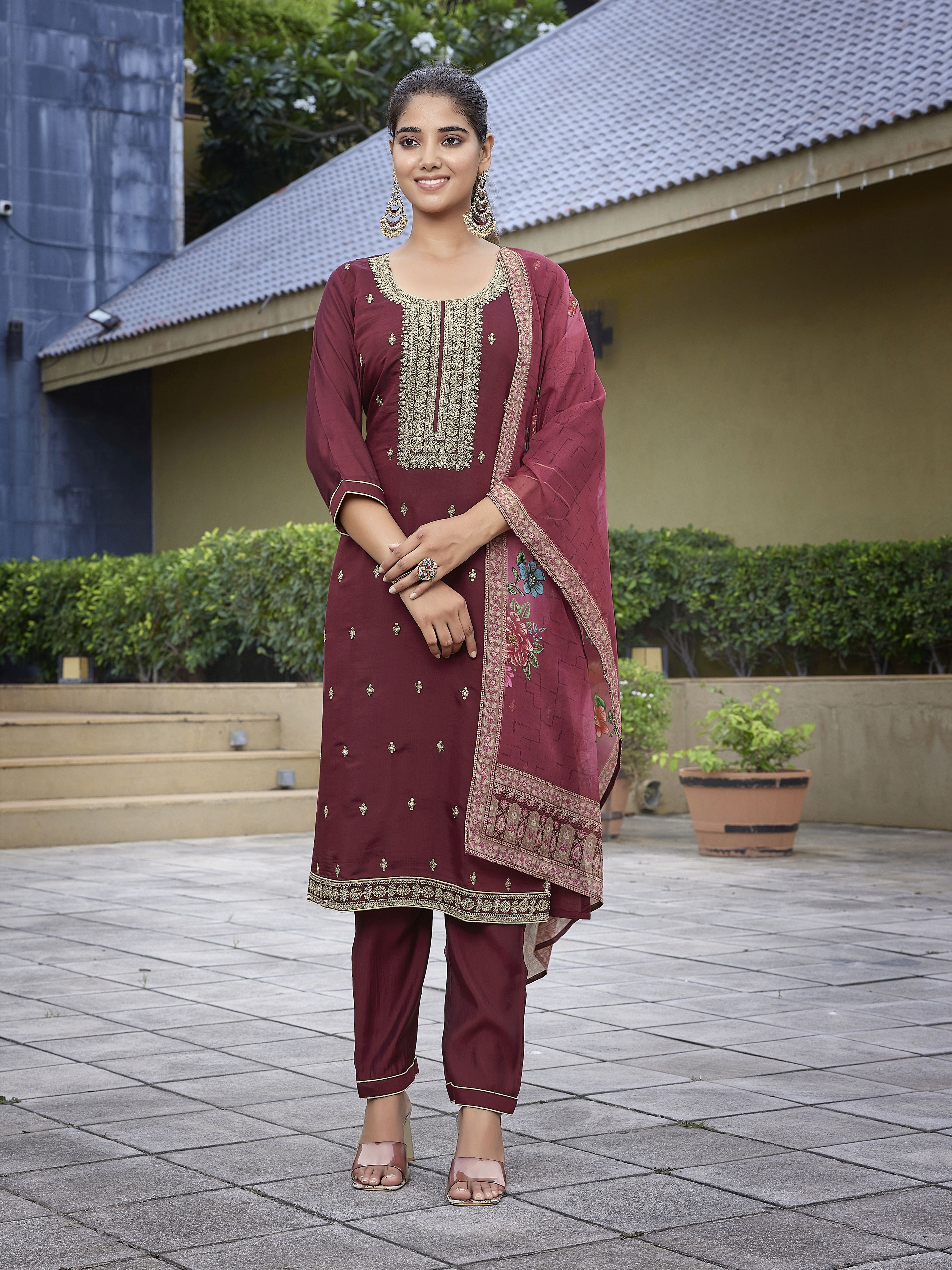 Color_Maroon