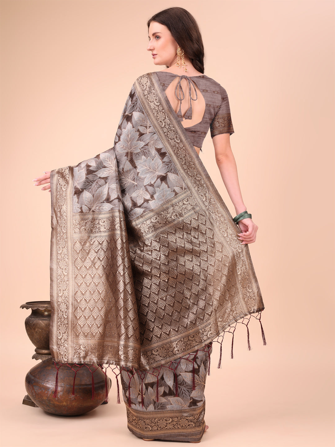Color_Brown