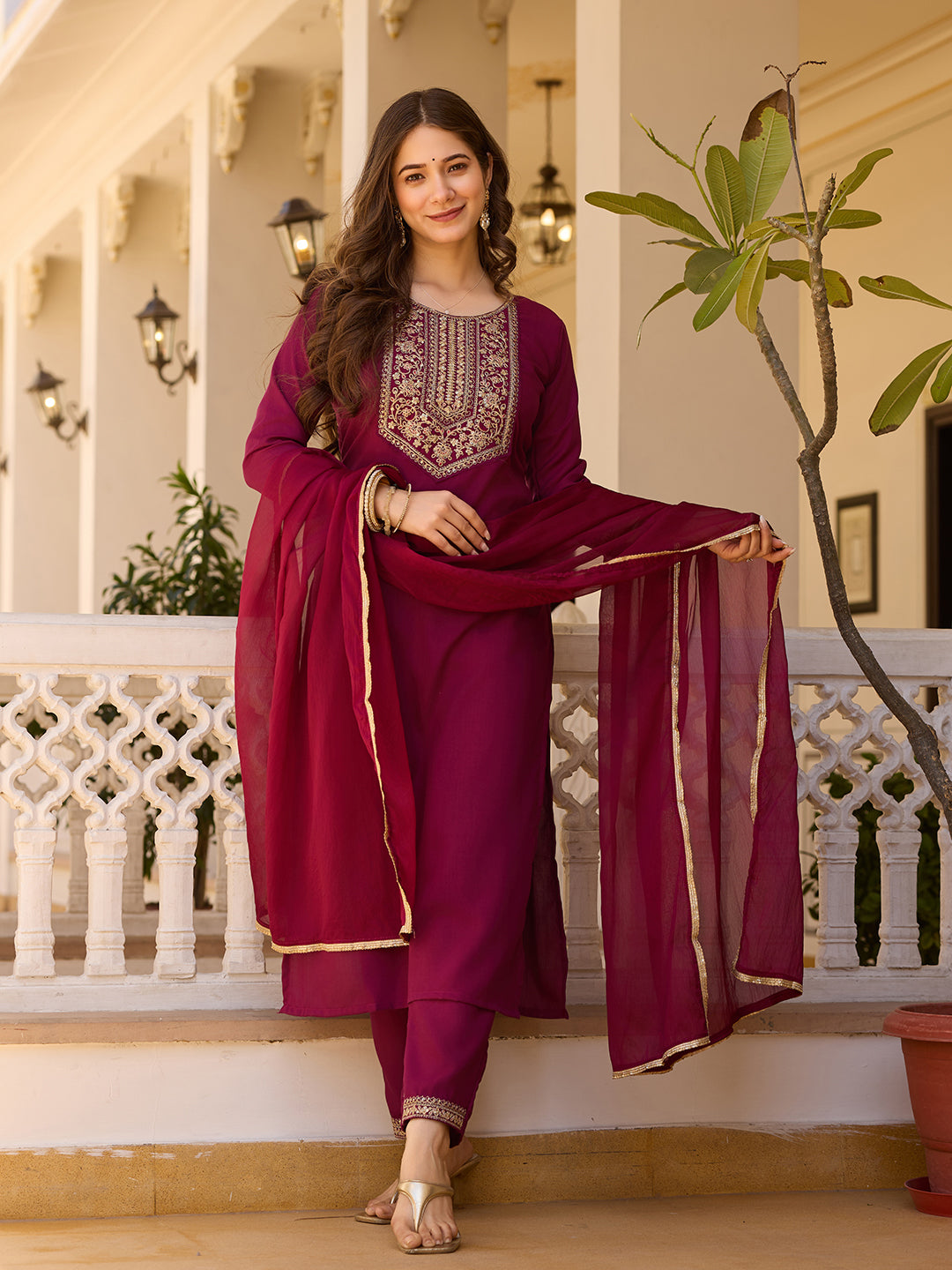 Color_Maroon
