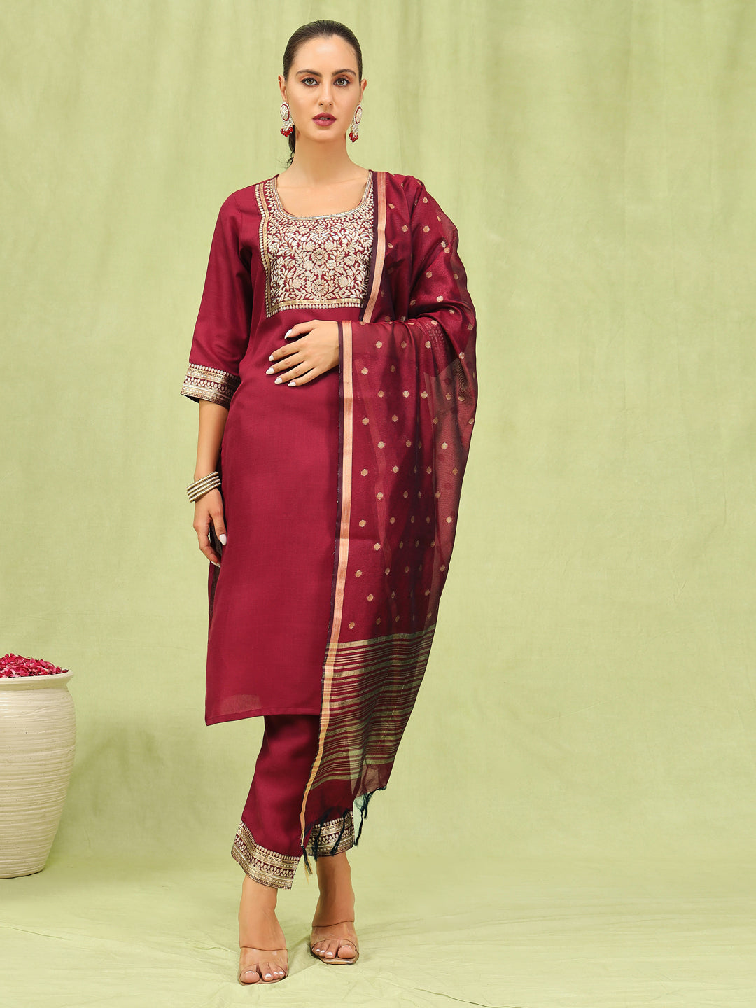 Color_Maroon
