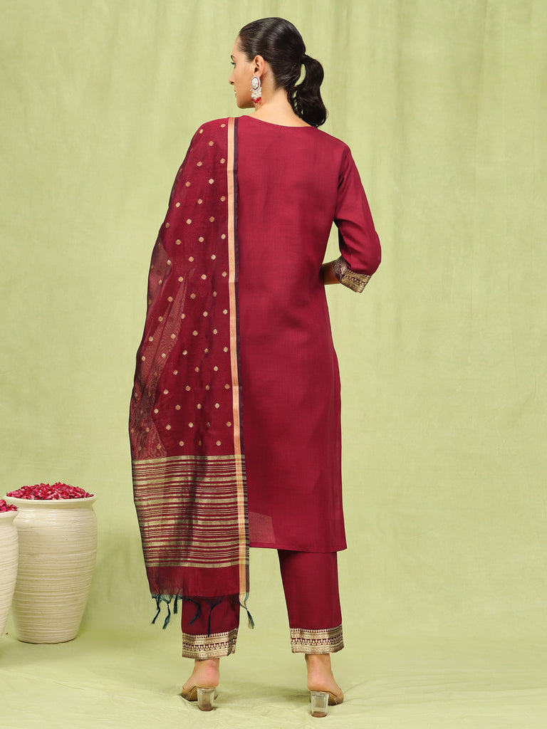 Color_Maroon