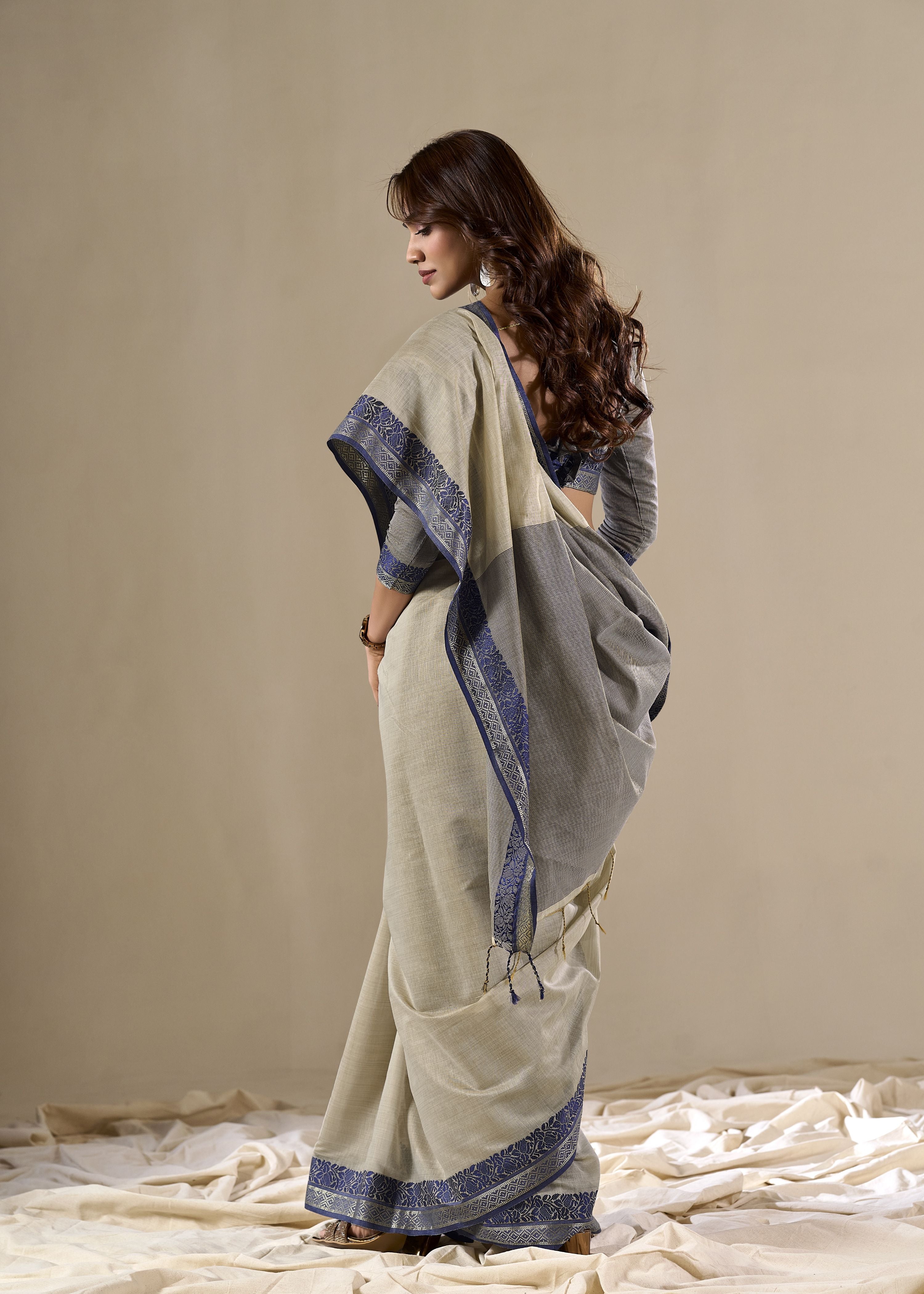Color_Grey