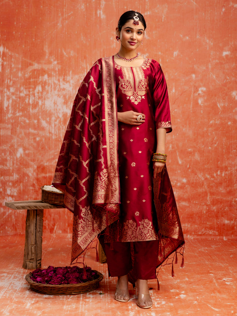 Color_Maroon