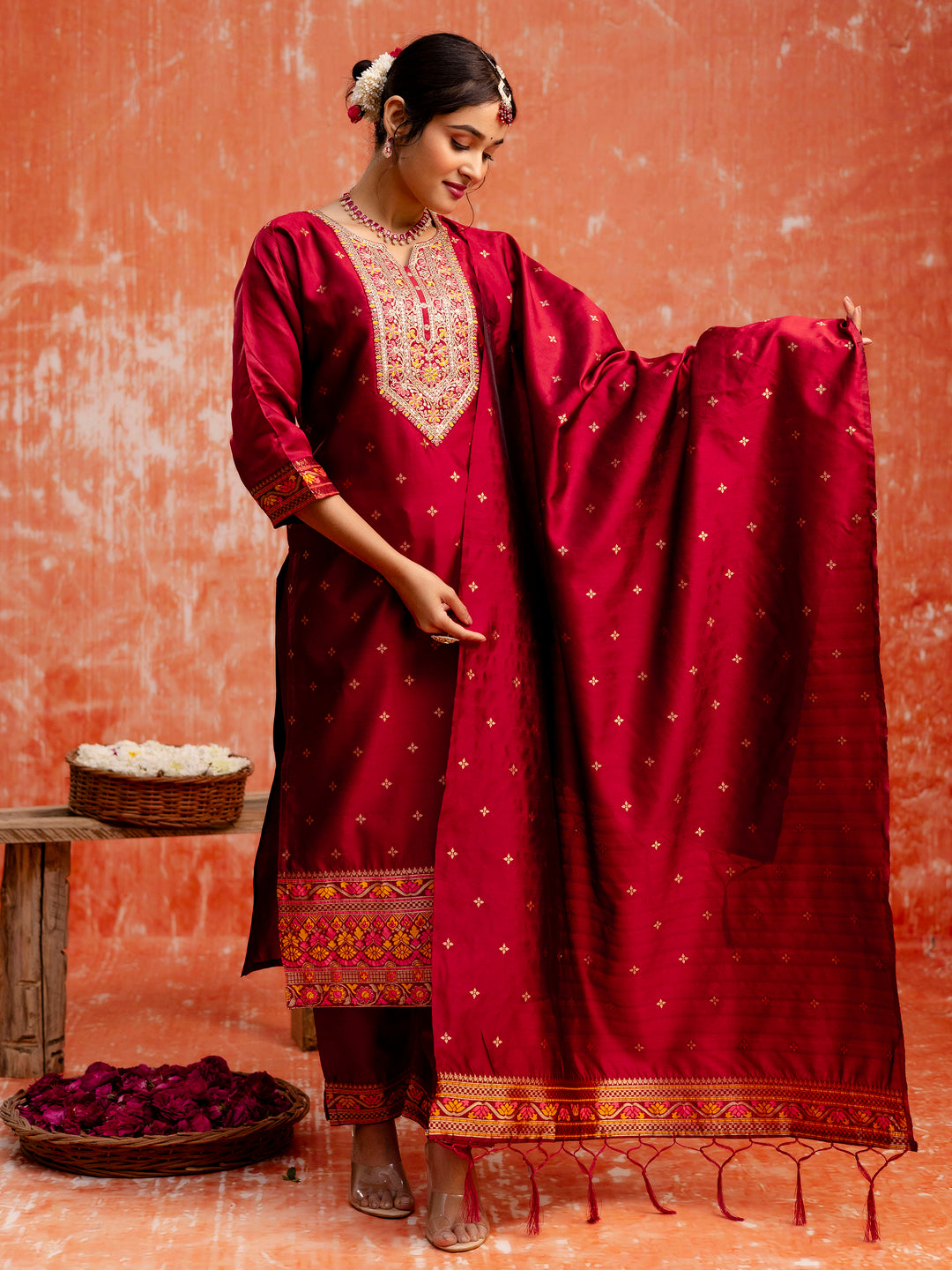 Color_Maroon