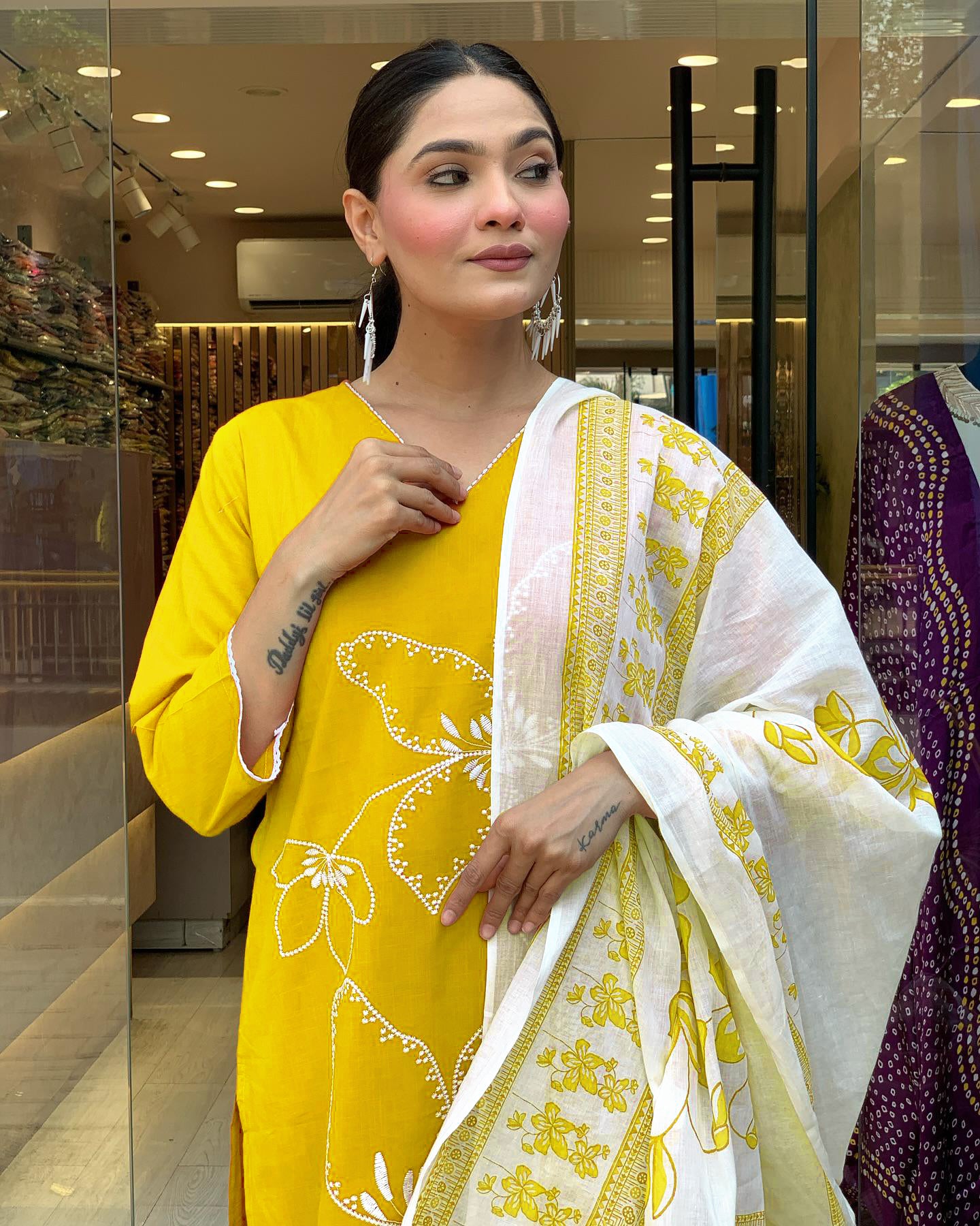 Color_Yellow