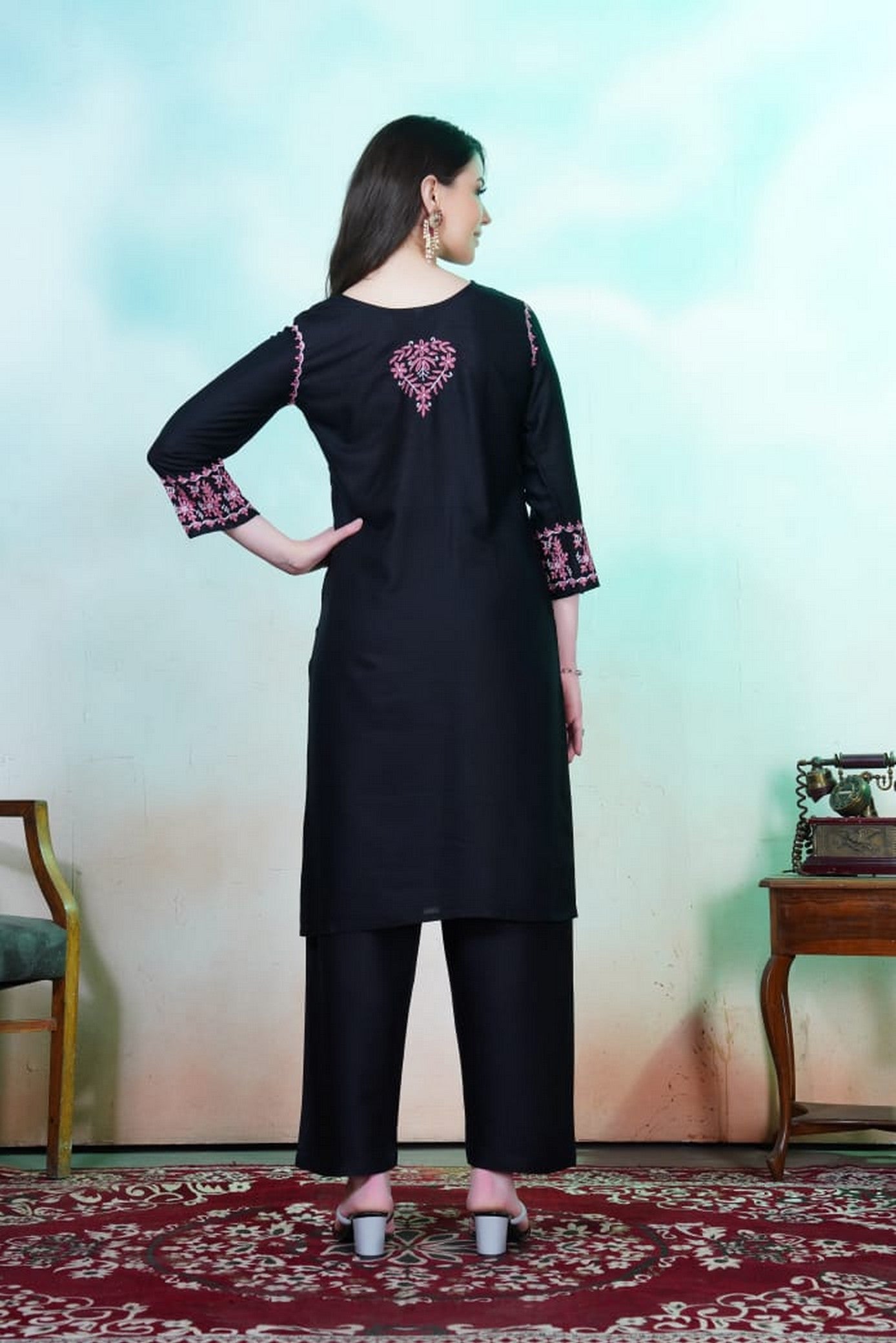 Color_Black