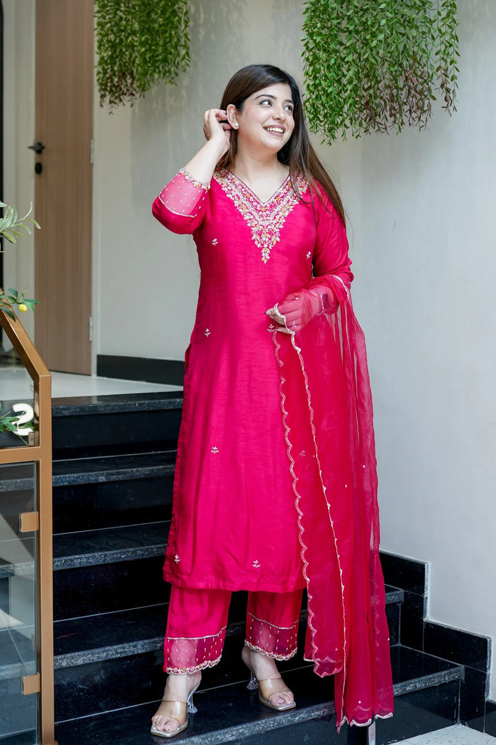 Women's Pink Viscose Chanderi Beautiful And Ethnic Readymade Kurta Set