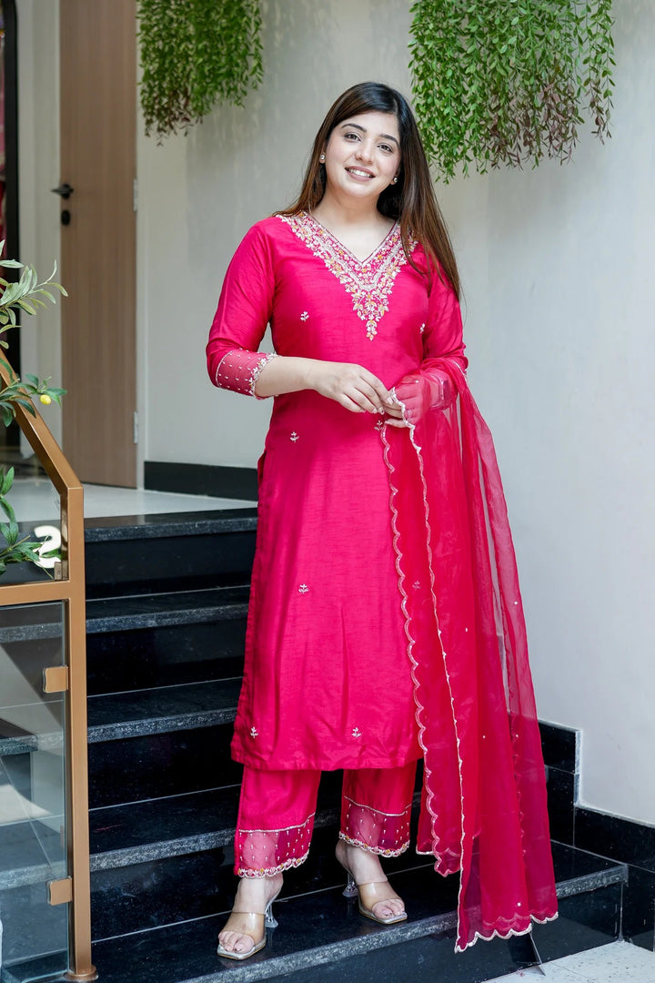 Women's Pink Viscose Chanderi Beautiful And Ethnic Readymade Kurta Set
