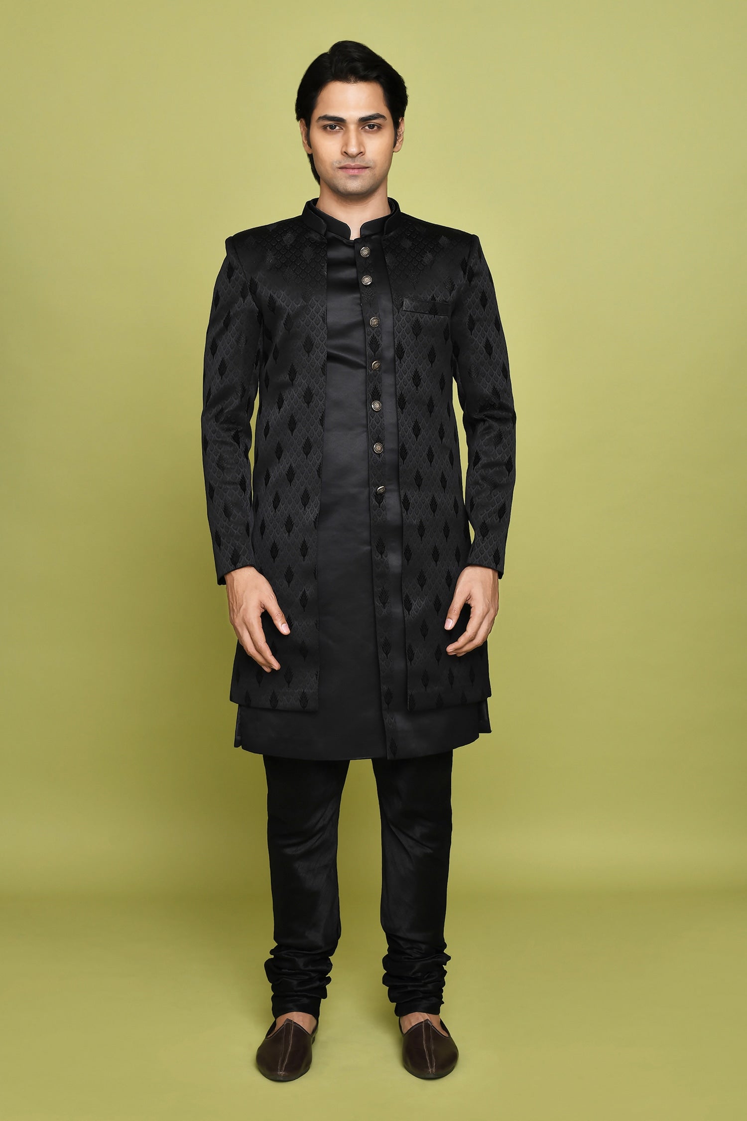 Color_BLACK