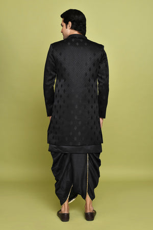 Color_BLACK