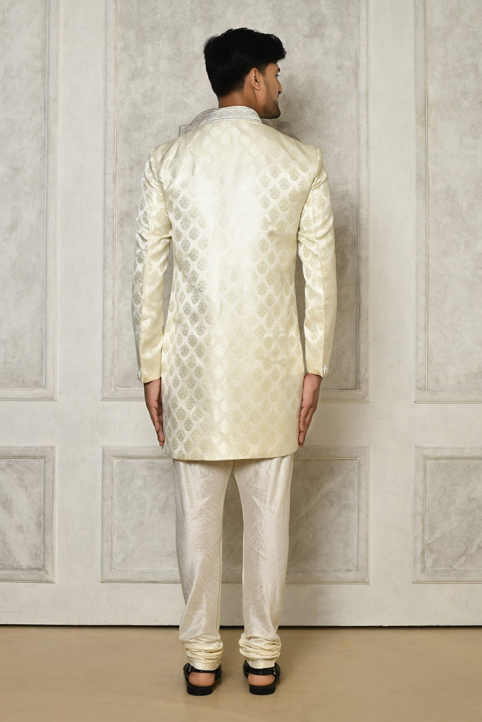 Color_off white