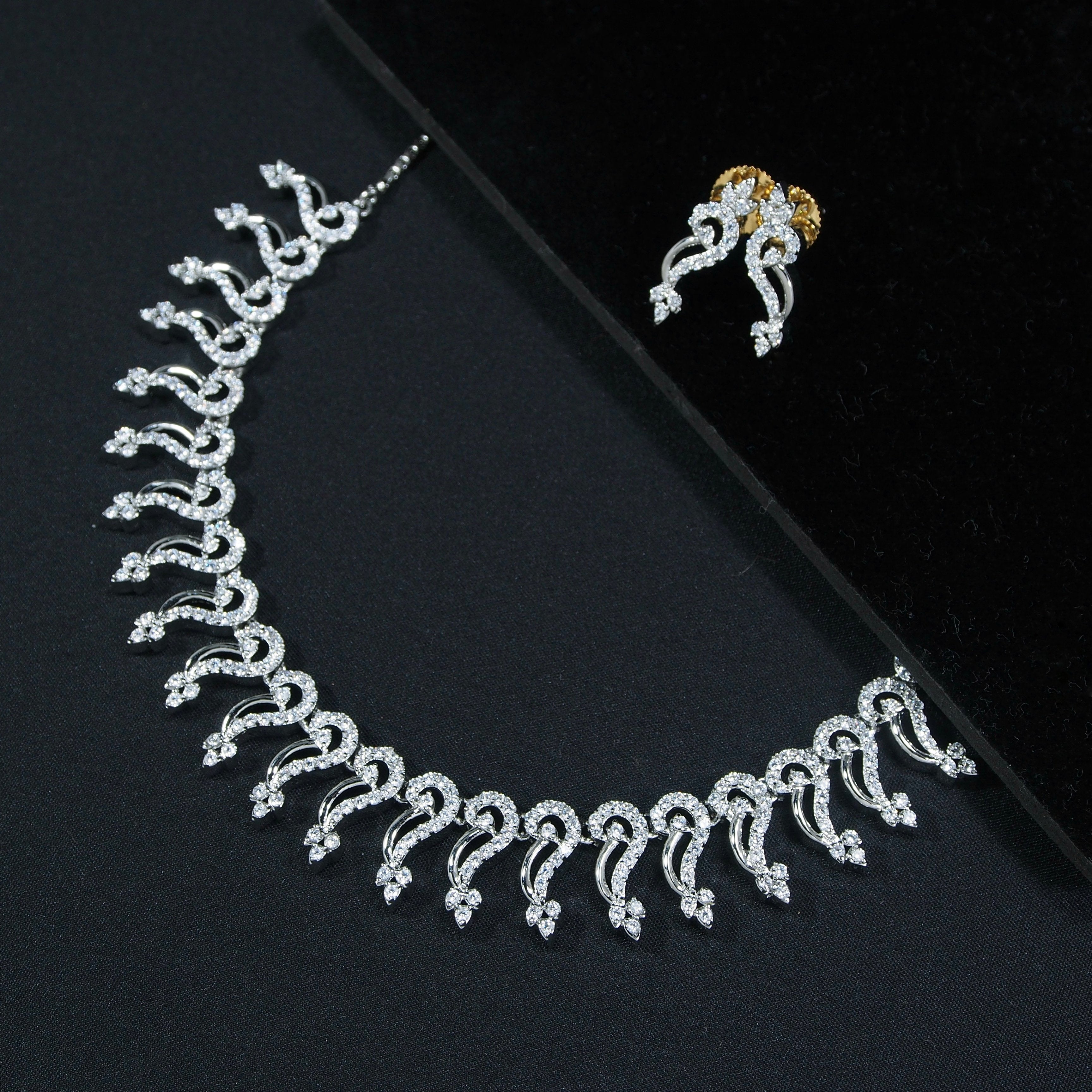 Women's Rhodium Plated Jewellery Set
