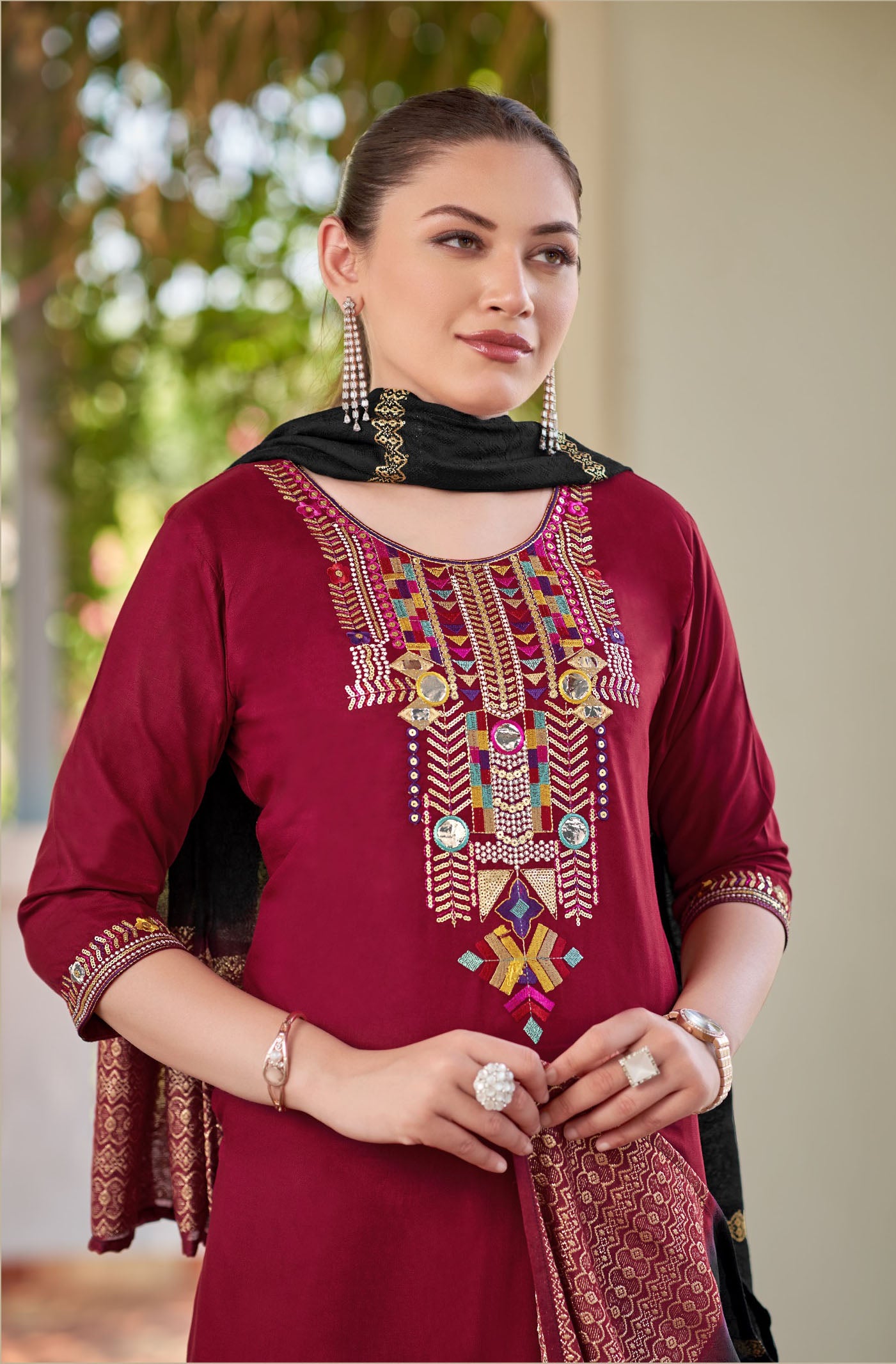 Color_Maroon