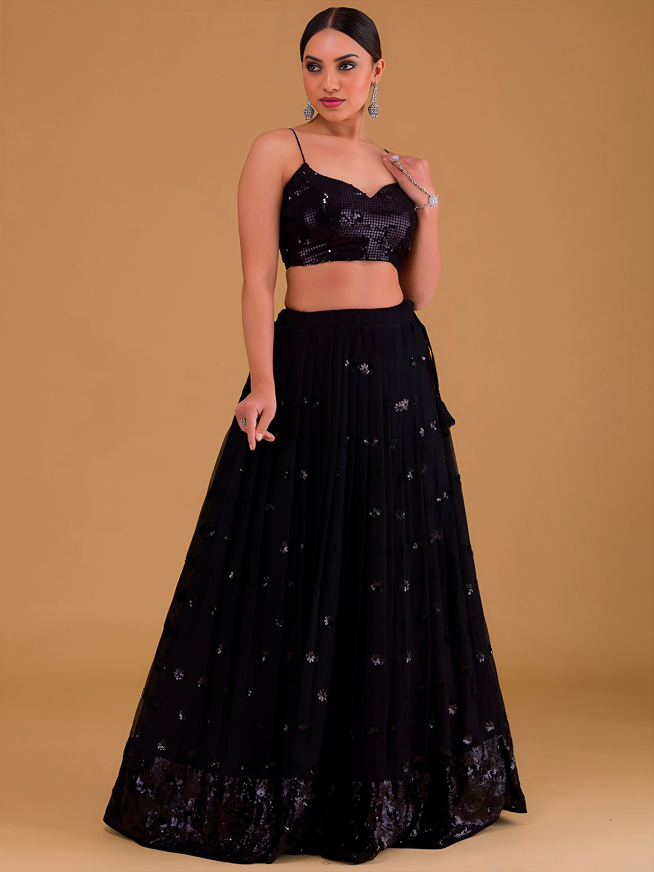 Color_BLACK