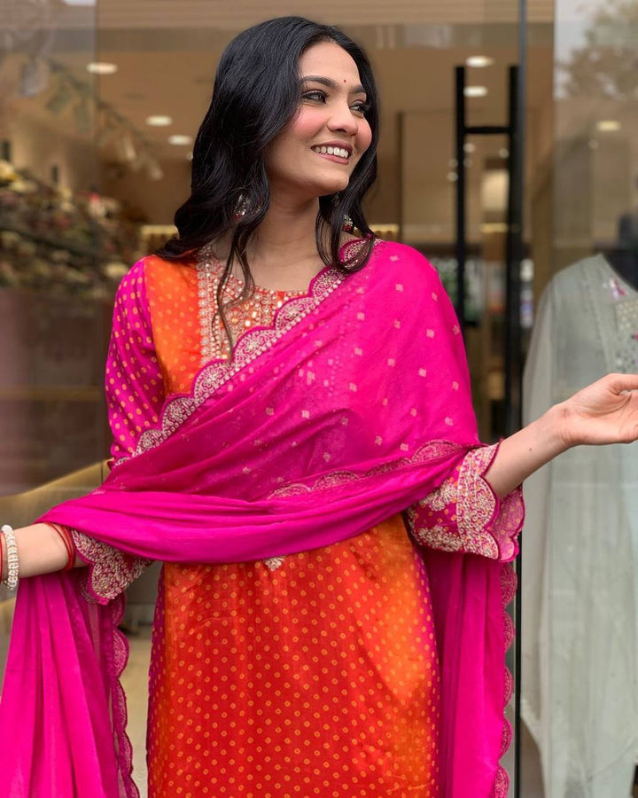 Women's Pink CHINON Printed Straight Kurta Pant With Dupatta