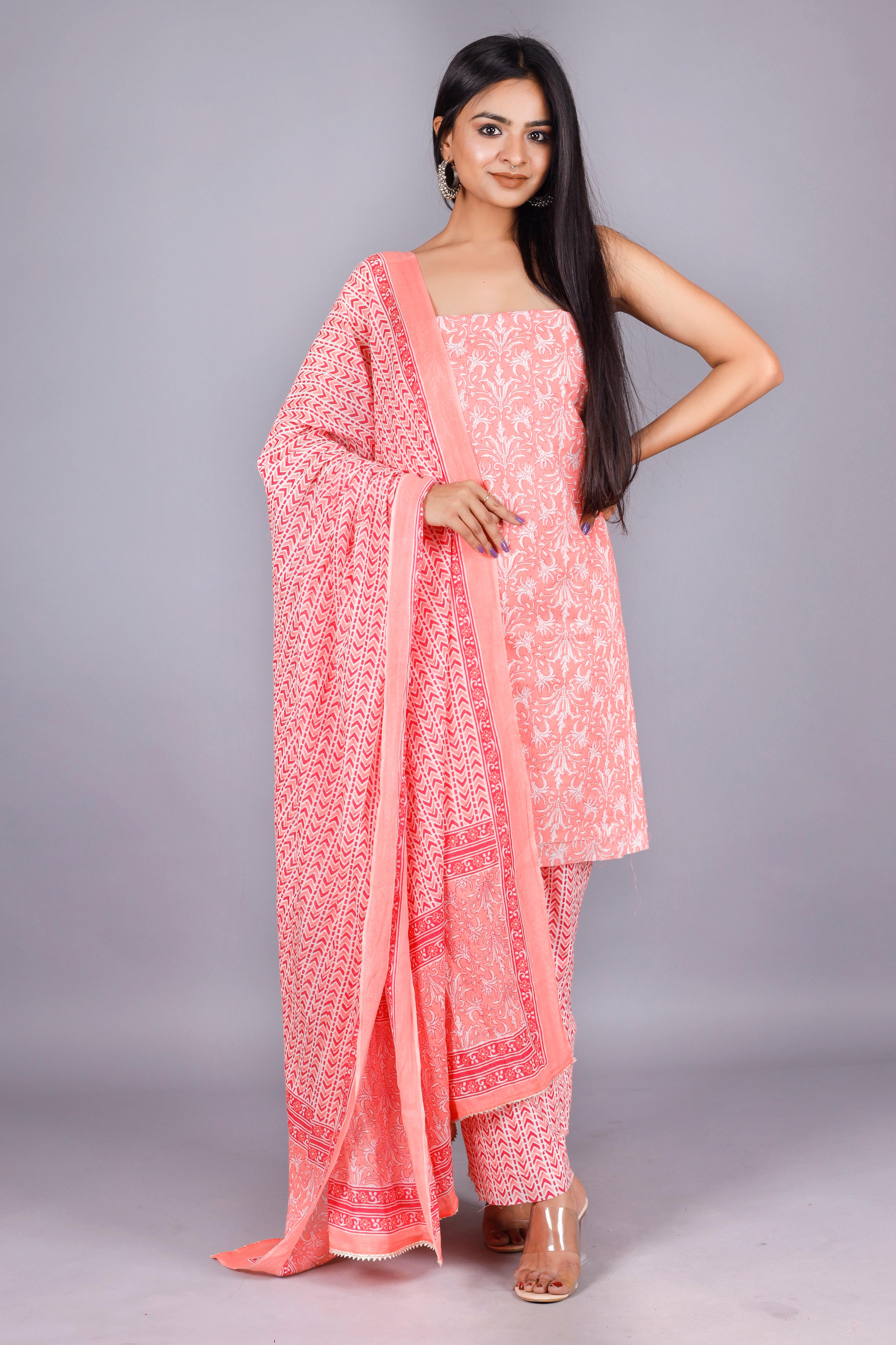 Woman's Pink Cotton Kurta Set - Kwatchi