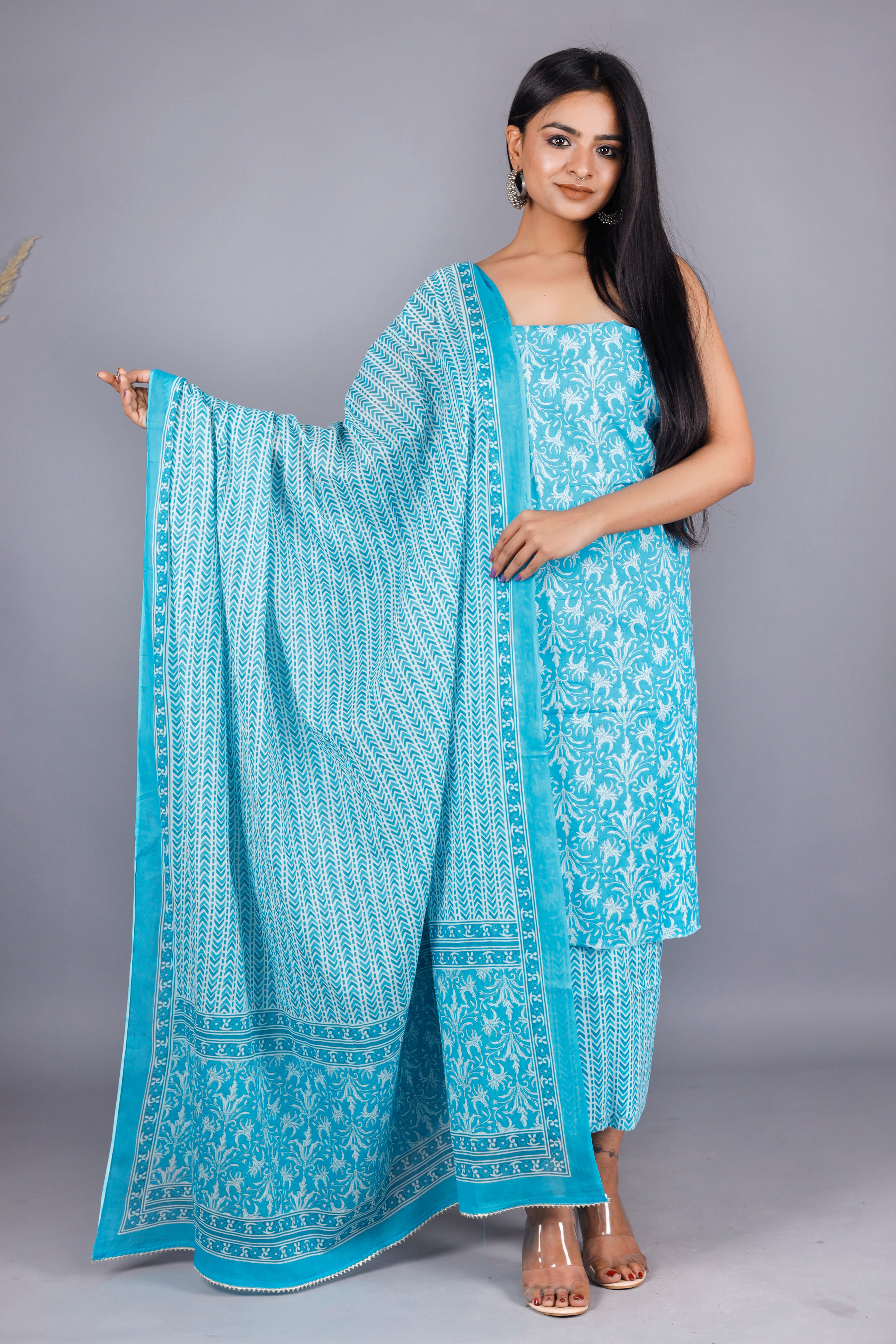 Woman's Sky Blue  Cotton Kurta Set - Kwatchi