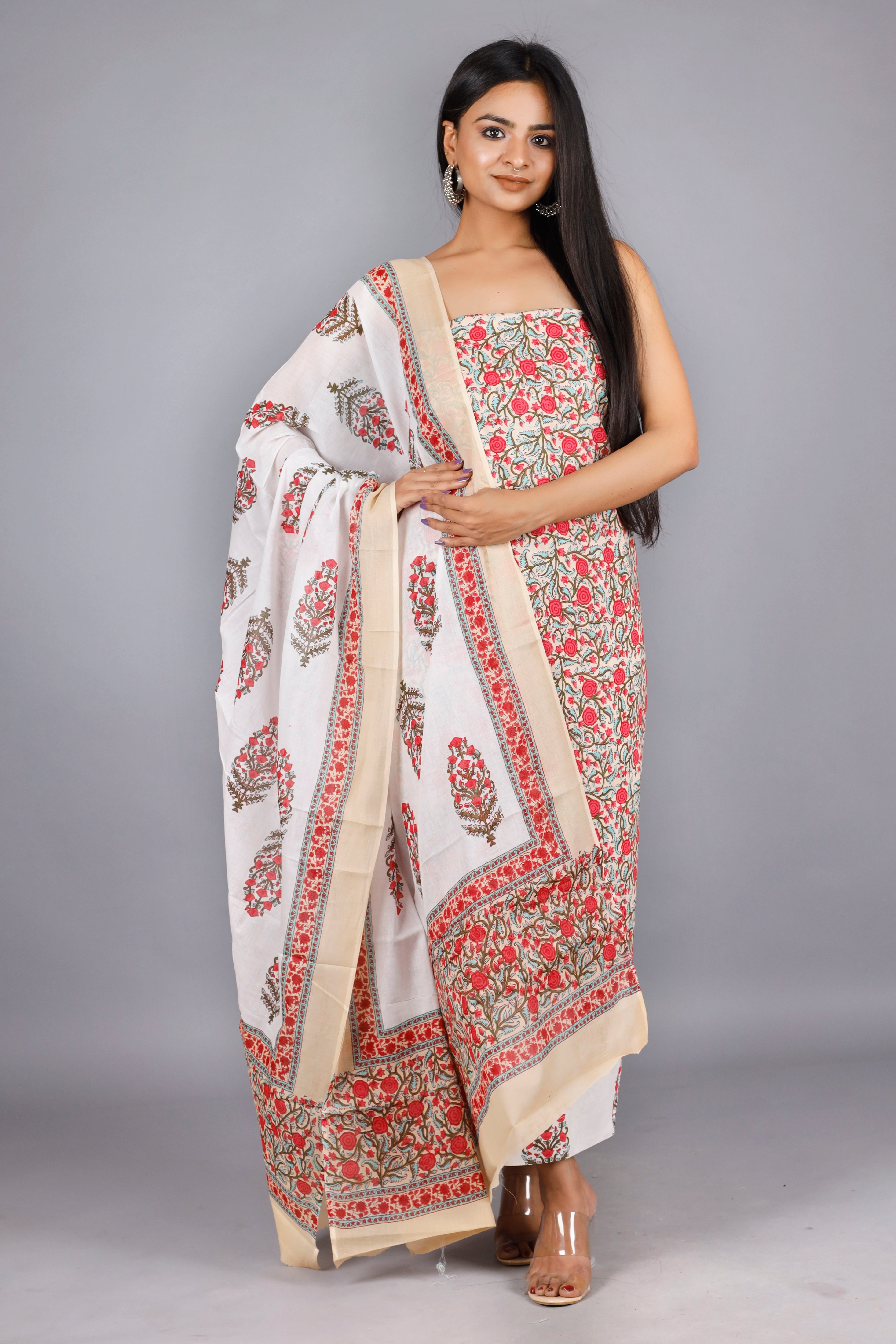 Woman's Red Cotton Kurta Set - Kwatchi